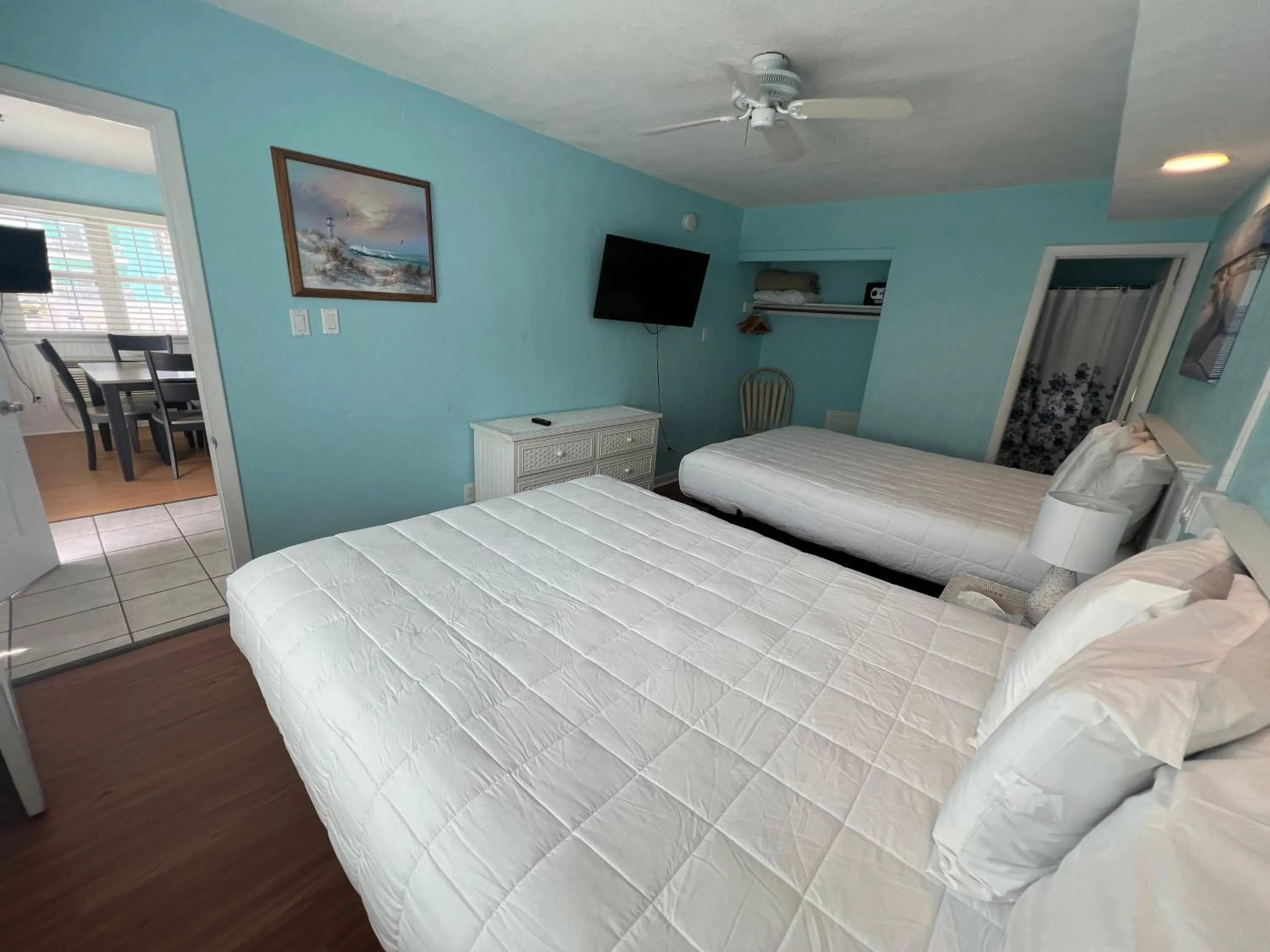 Bedroom, Bed in Saratoga Resort