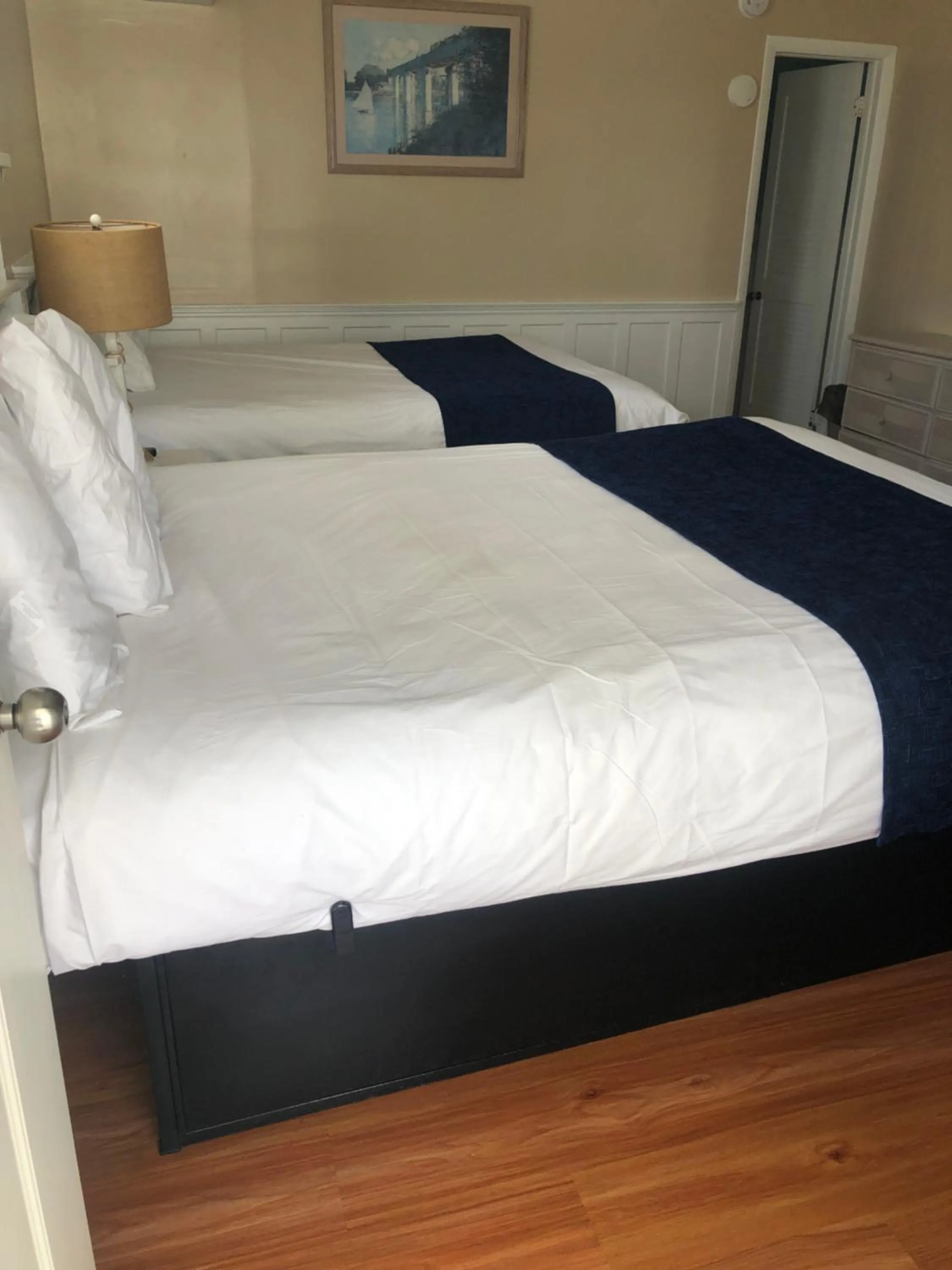 Bedroom, Bed in Saratoga Resort