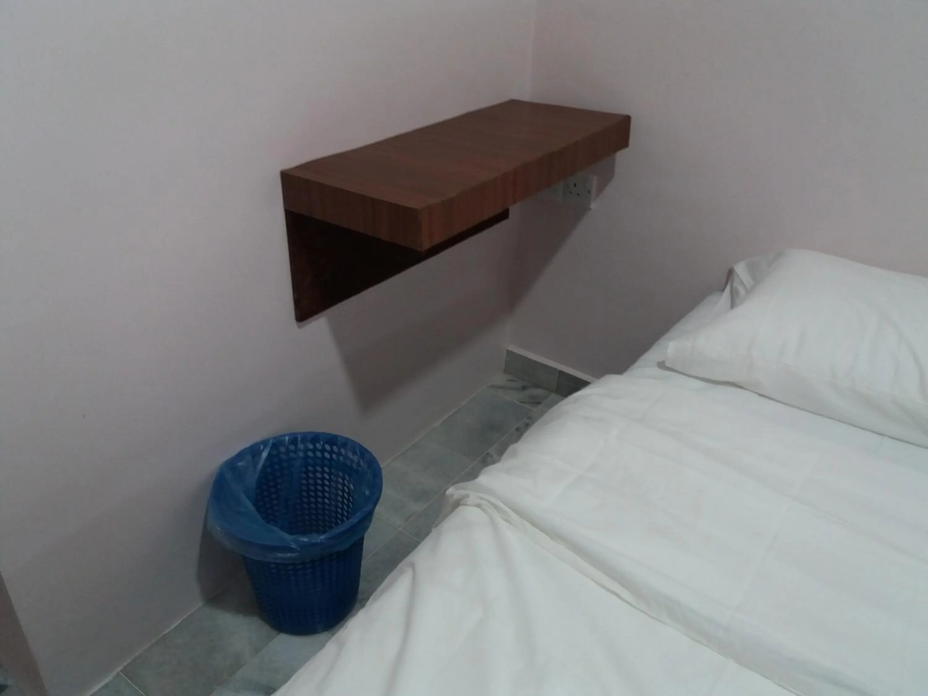 Bed in JS Guest House Air Putih