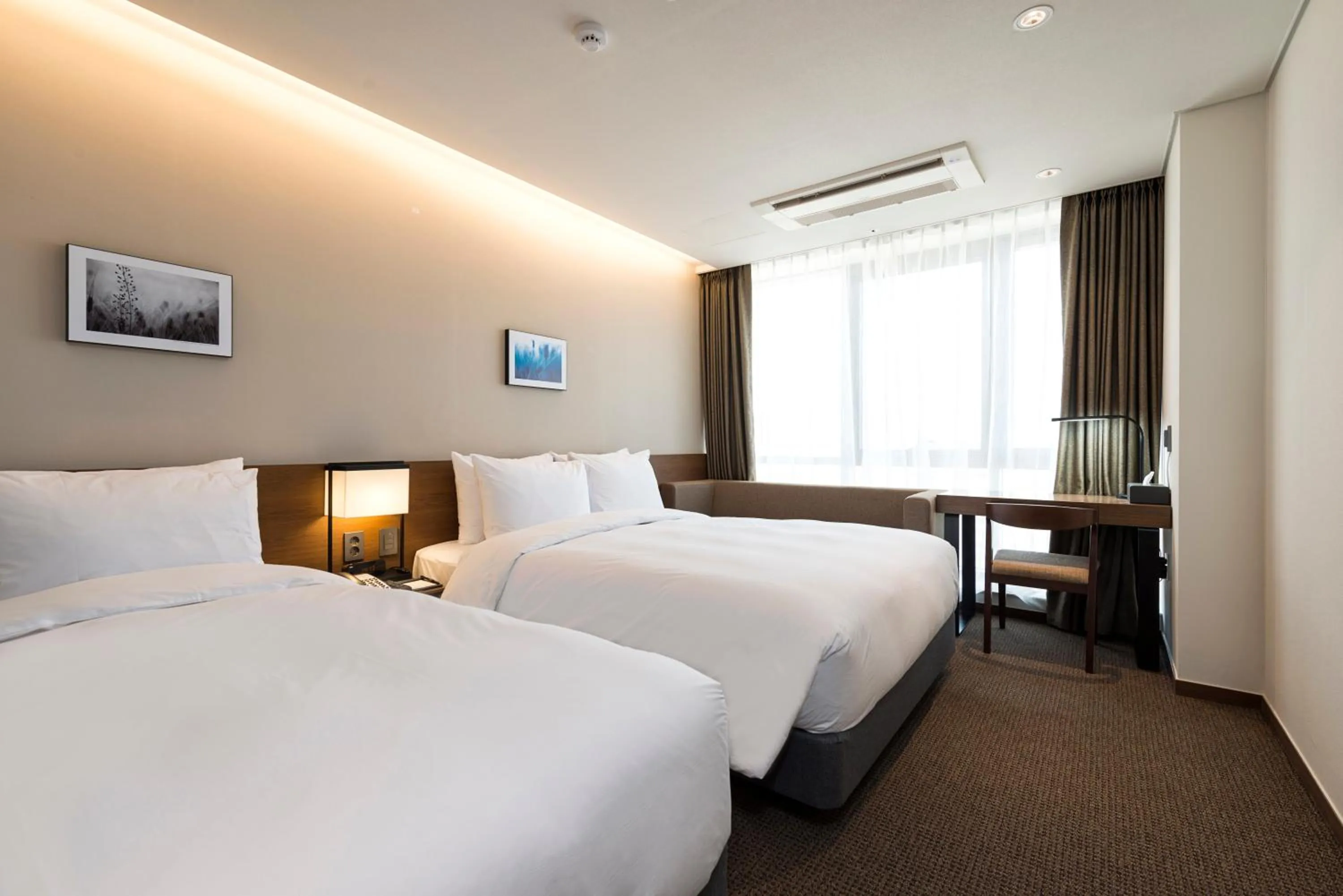 Bedroom, Bed in Ramada Encore by Wyndham Busan Haeundae