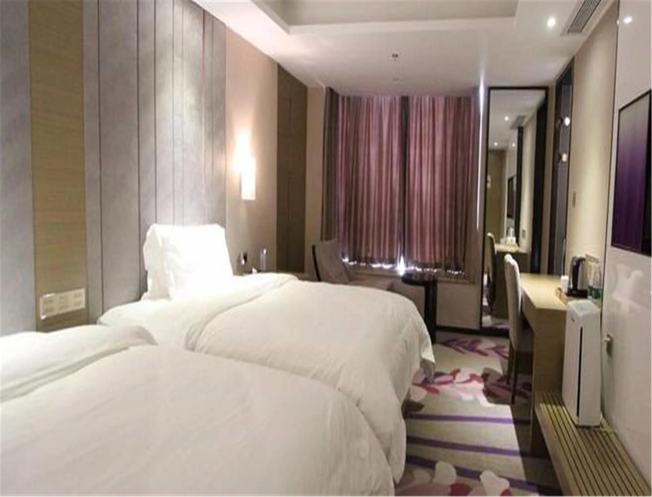 Bed in Foshan Lavande Kuiqi Road Subway Station