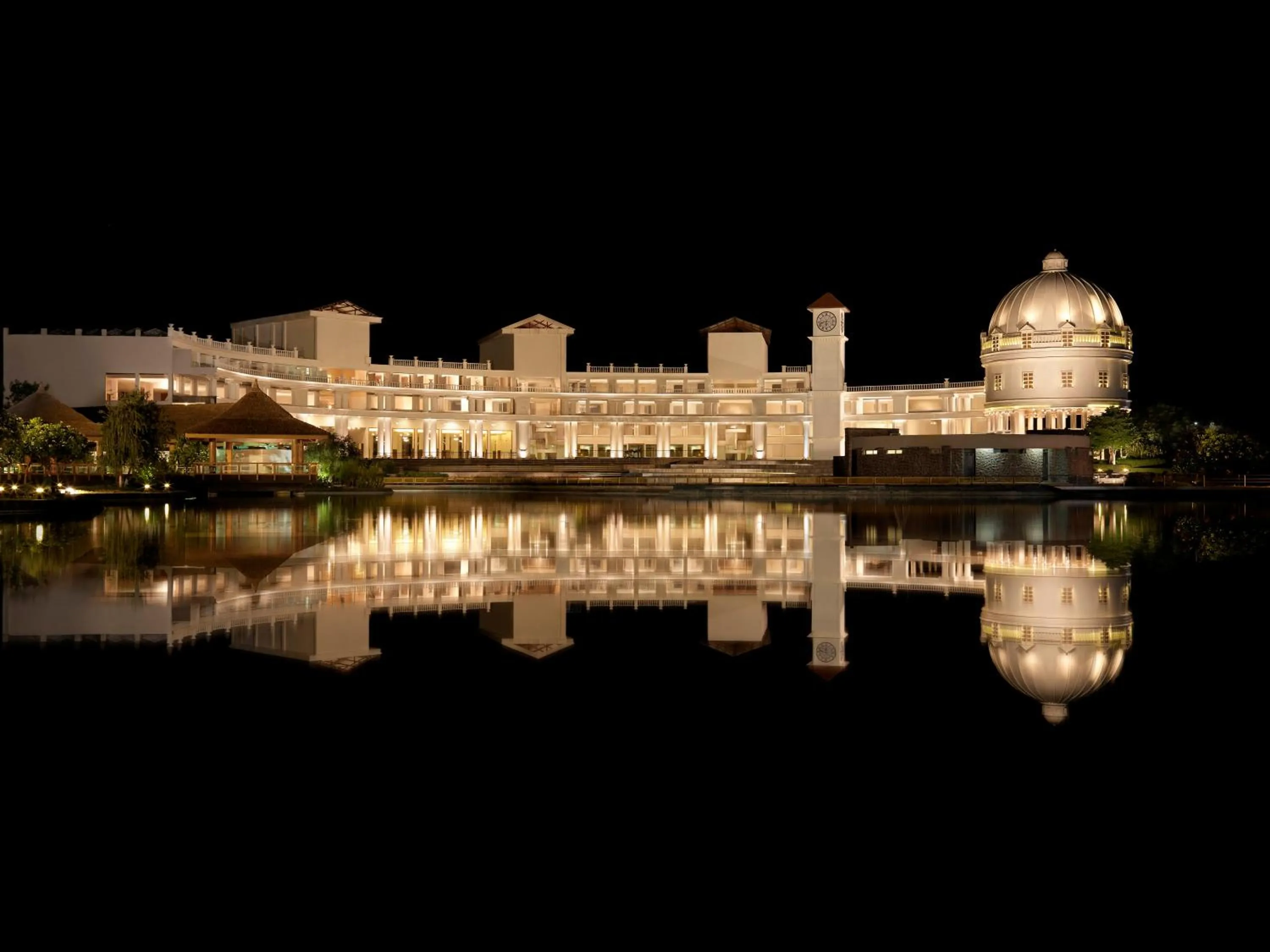 Amanora The Fern Pune, Series by Marriott