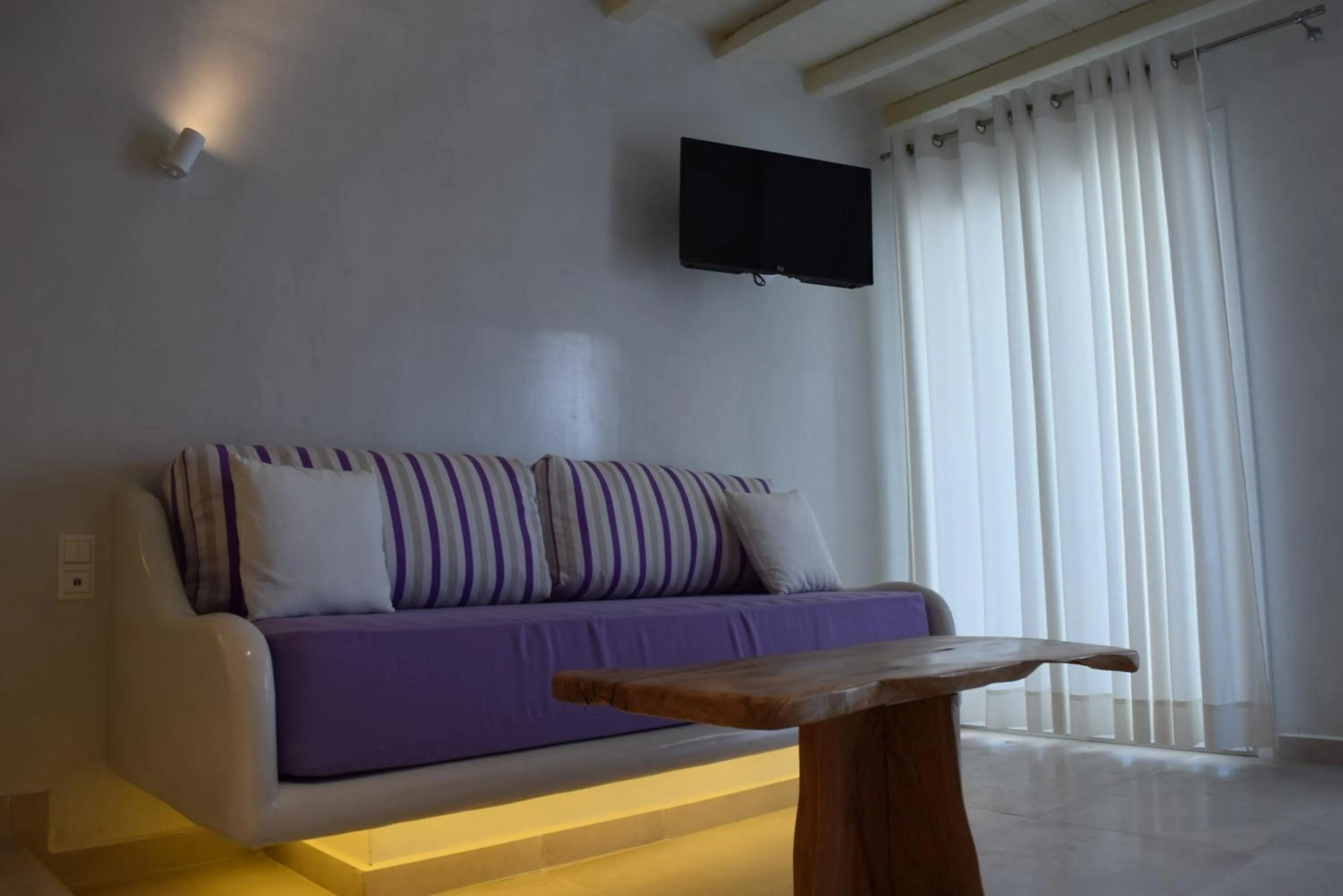 Photo of the whole room in Eternal Suites