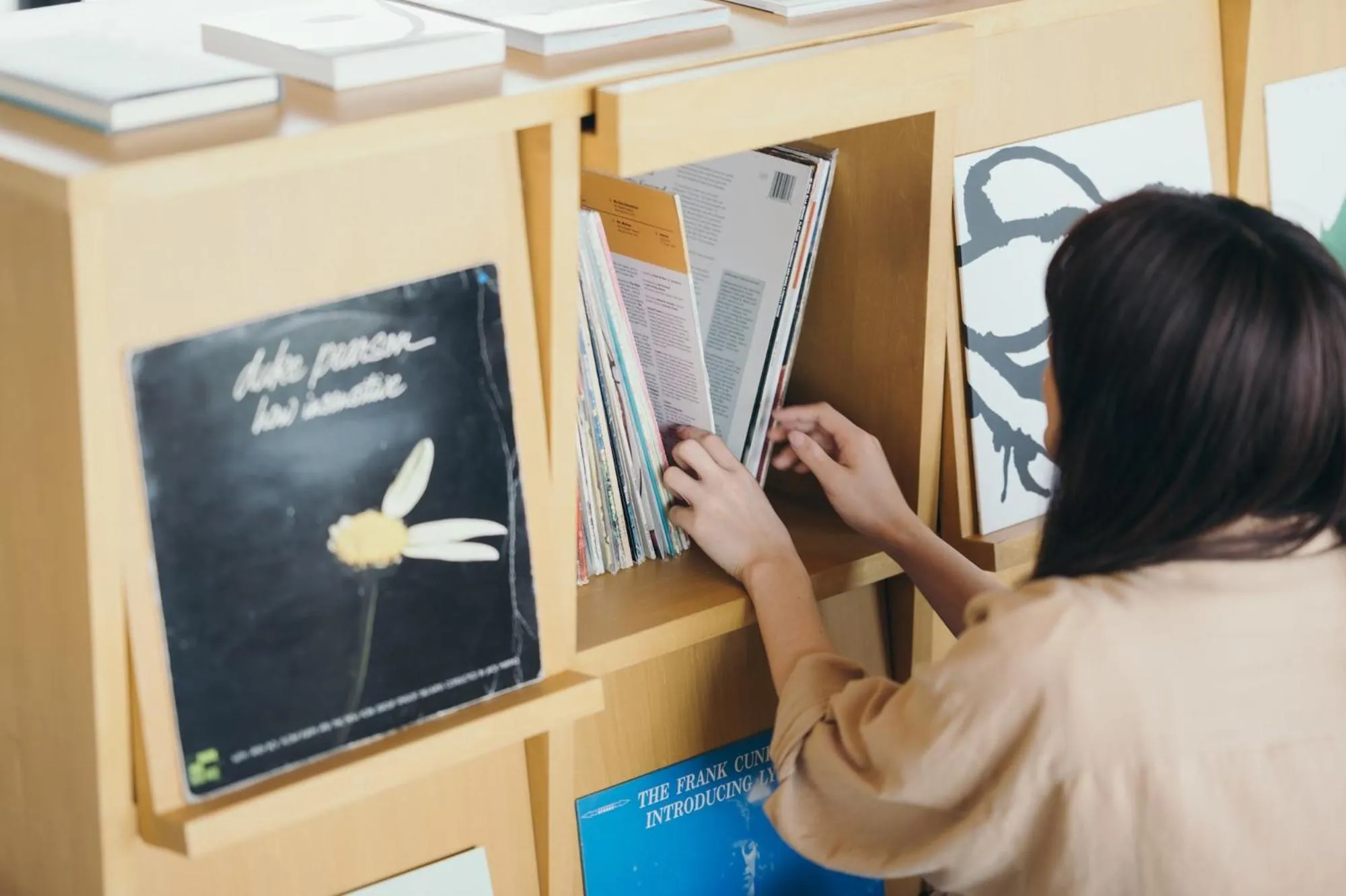Communal lounge/ TV room in Setre Marina Biwako