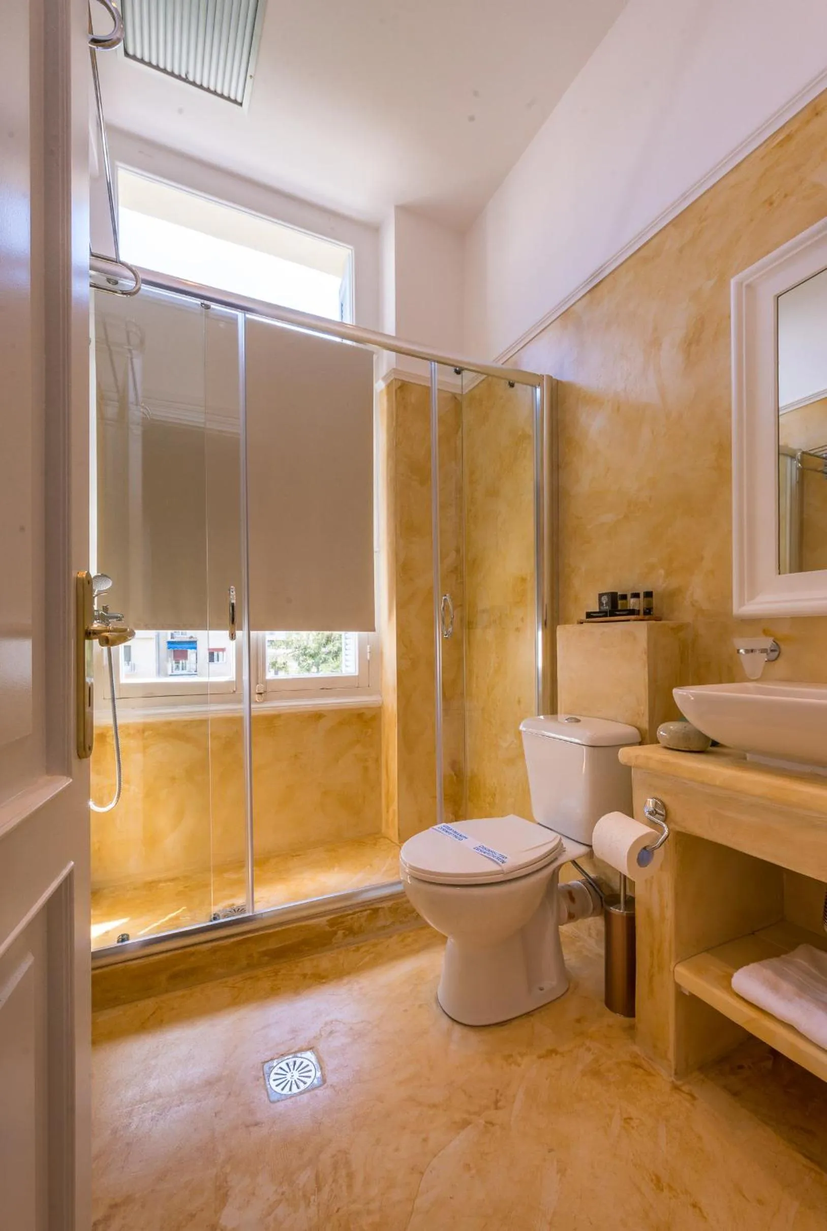 Bathroom in Palladian Home