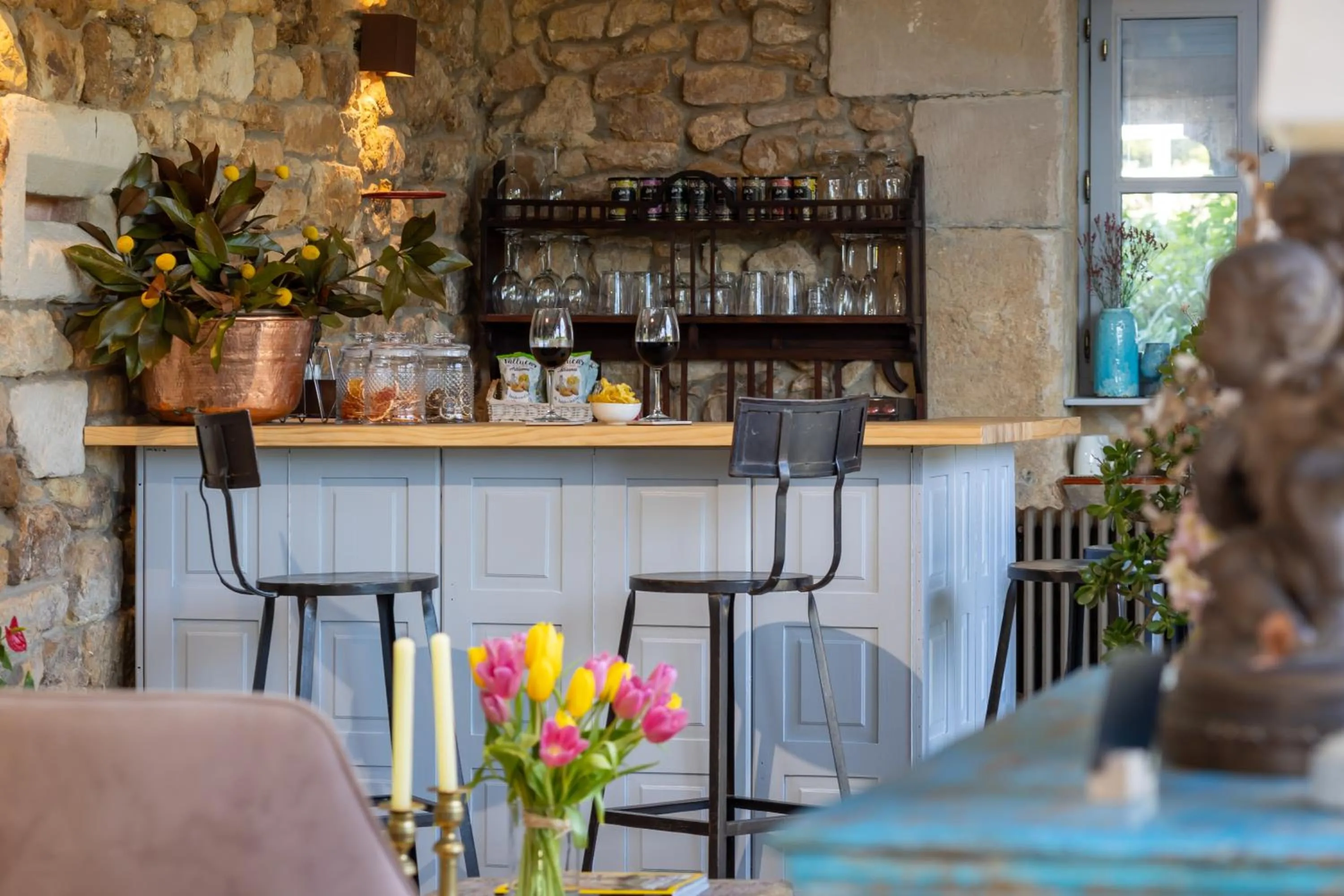 Communal lounge/ TV room in Casona Las Cinco Calderas