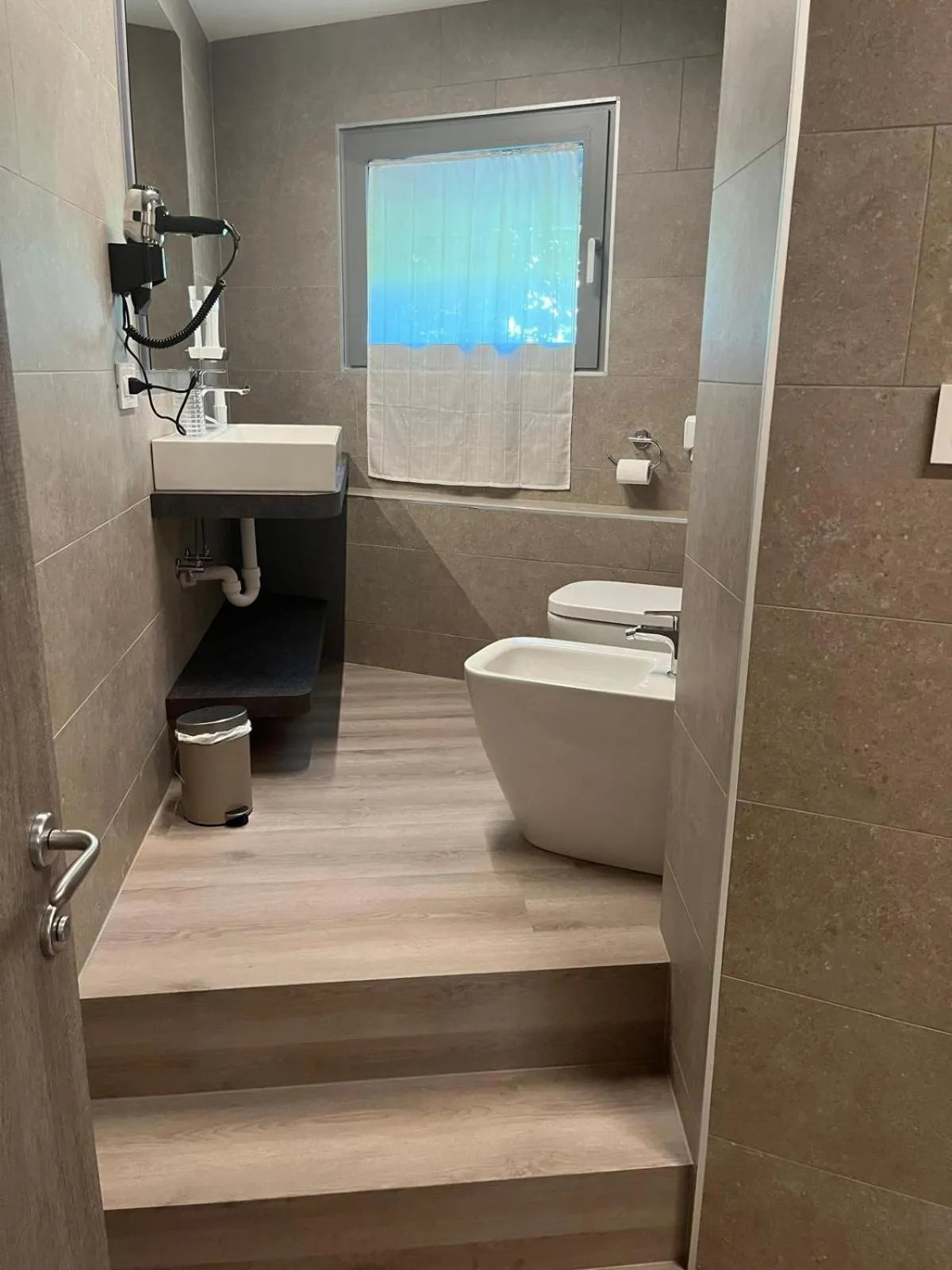 Bathroom in GardaBreak Rooms&Breakfast Holiday Apartments