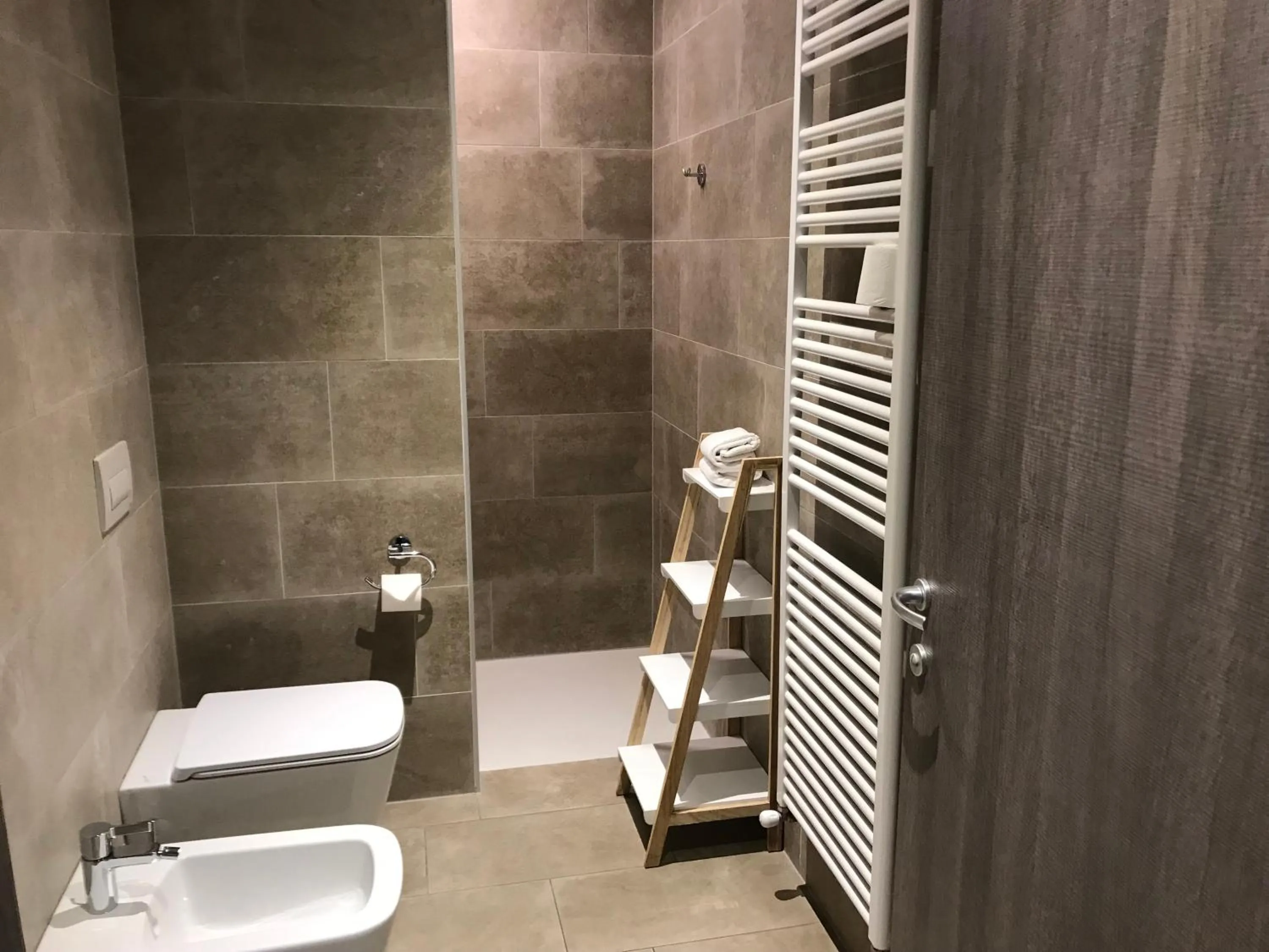 Bathroom in GardaBreak Rooms&Breakfast Holiday Apartments