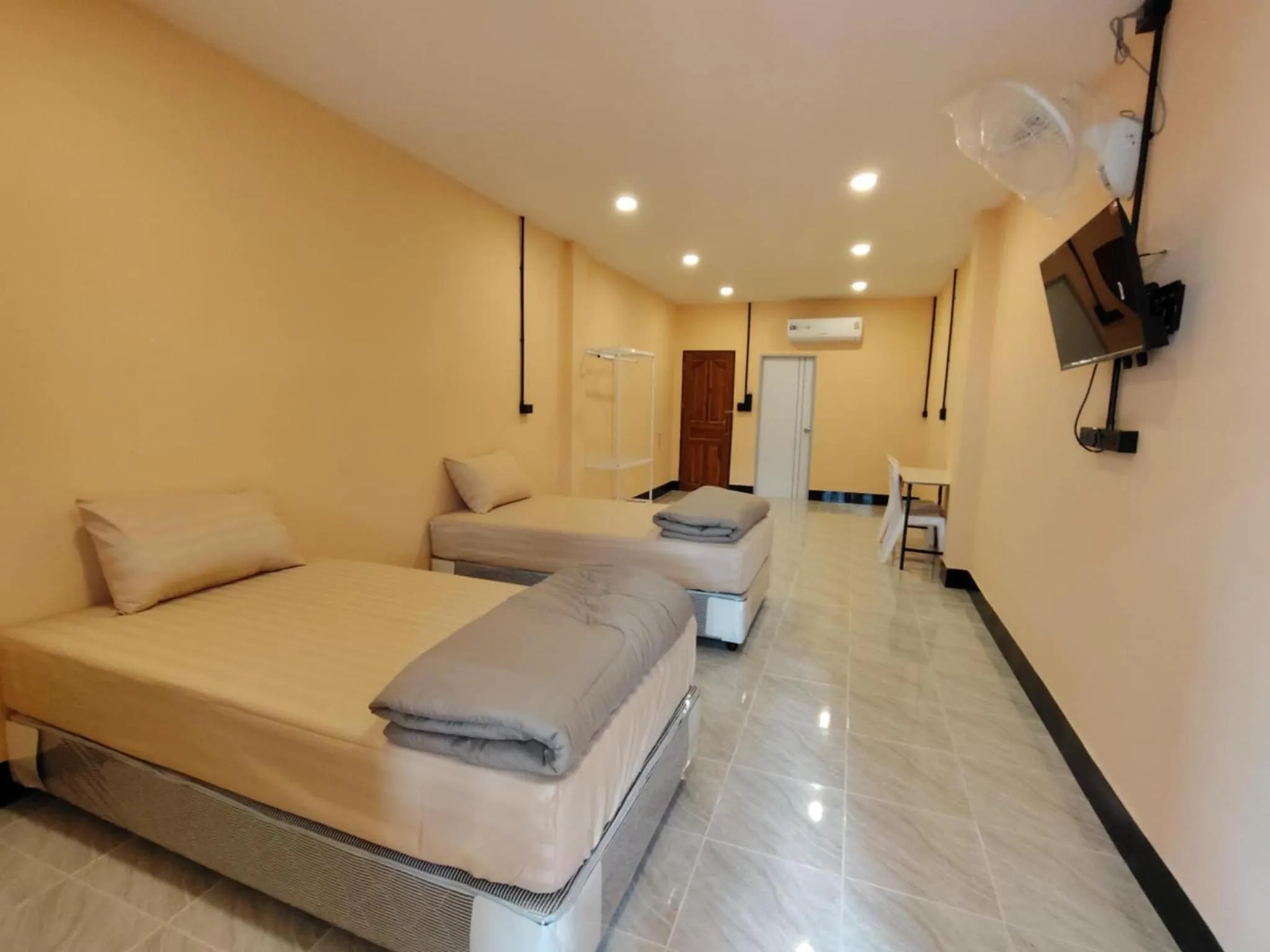 Bedroom in PuengLuang Hotel