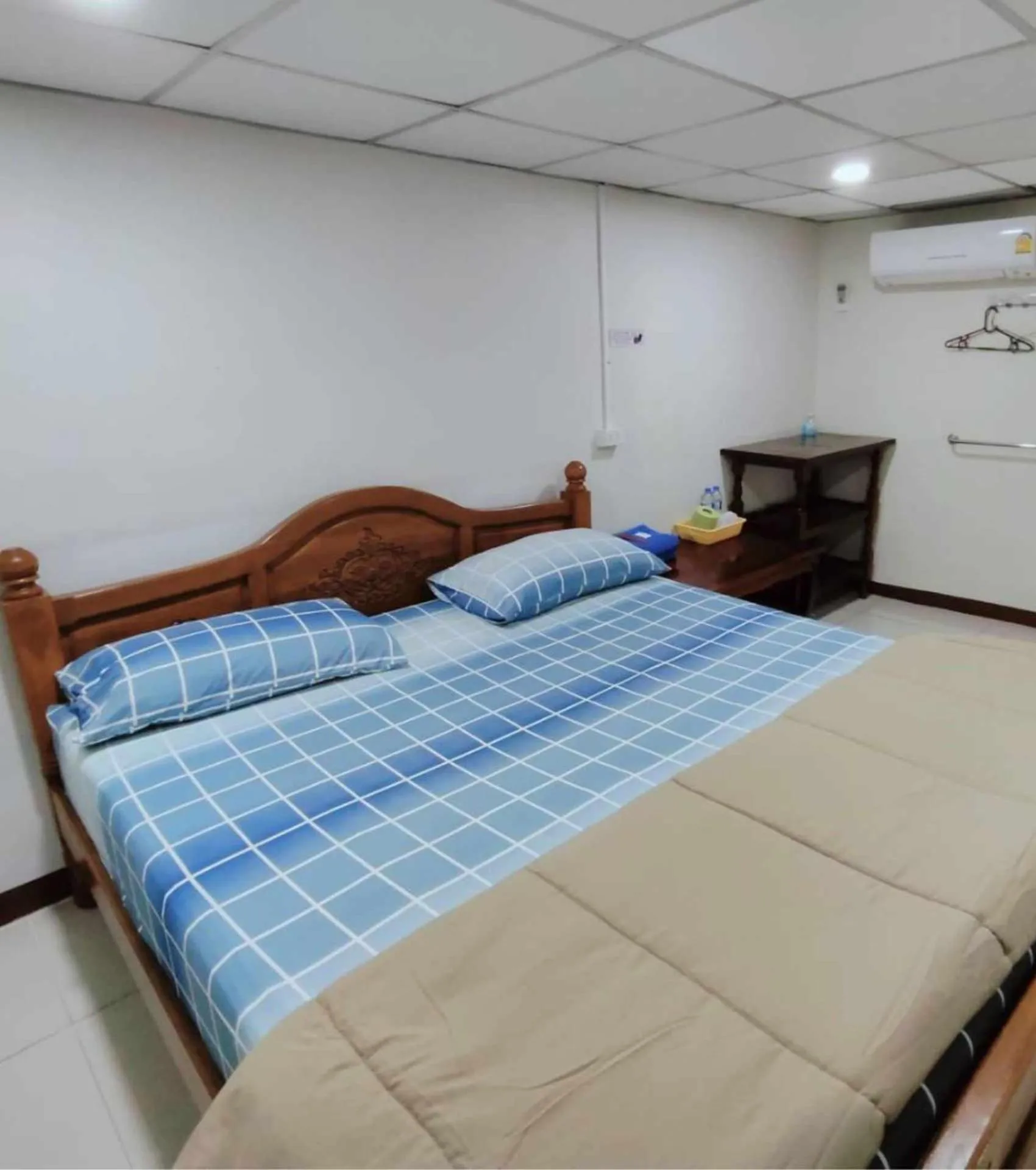 Bed in PuengLuang Hotel