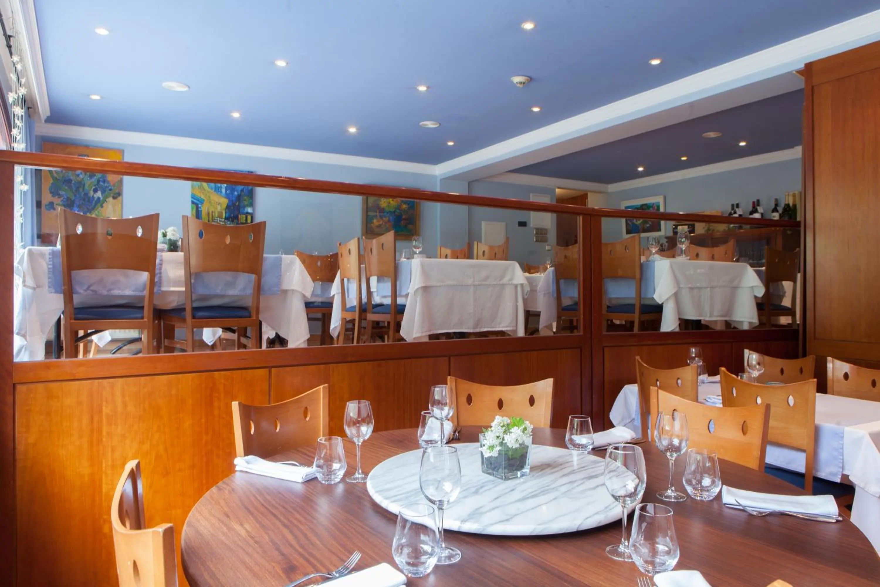 Restaurant/places to eat in Hotel Montané