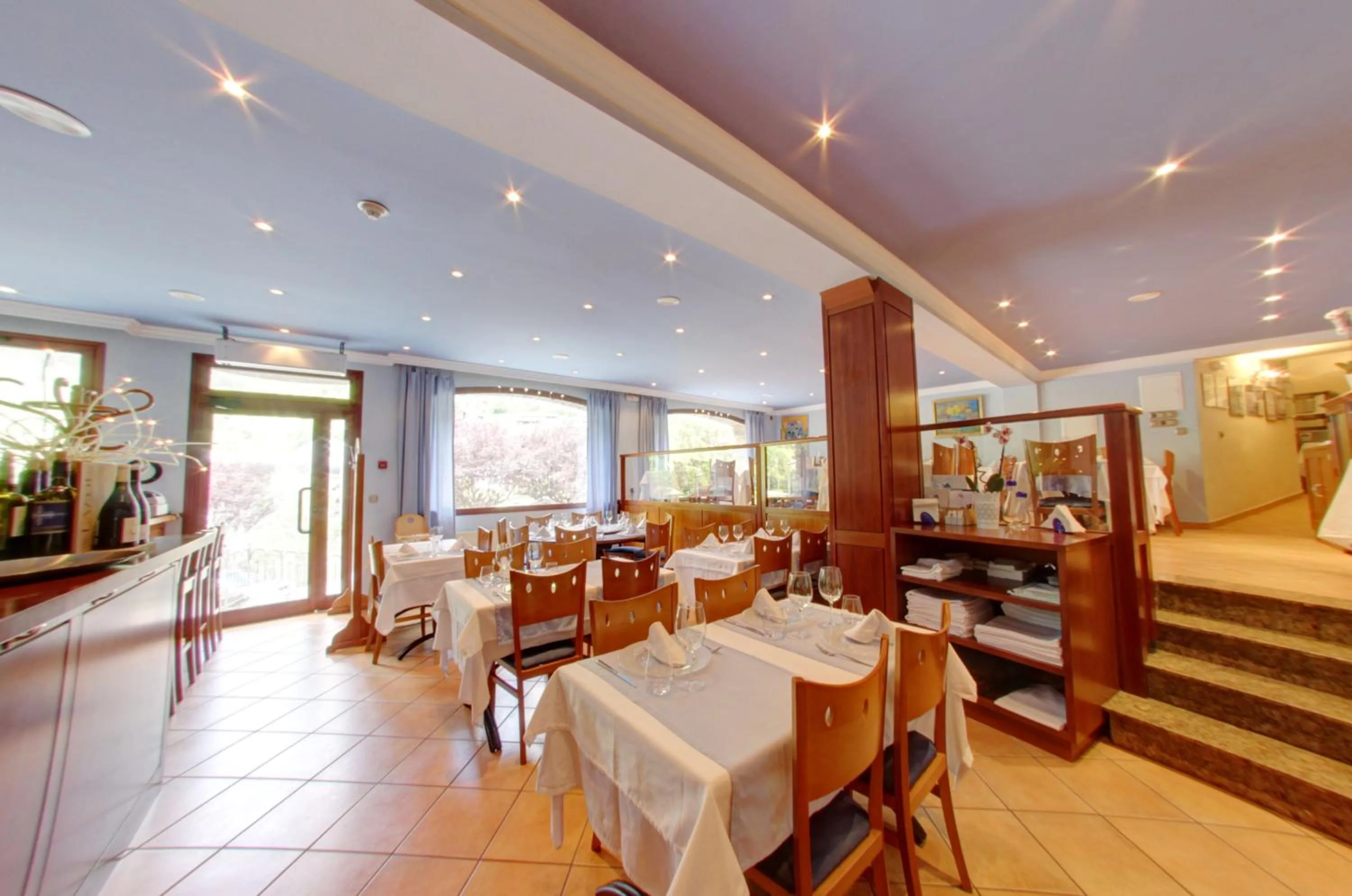 Restaurant/places to eat in Hotel Montané