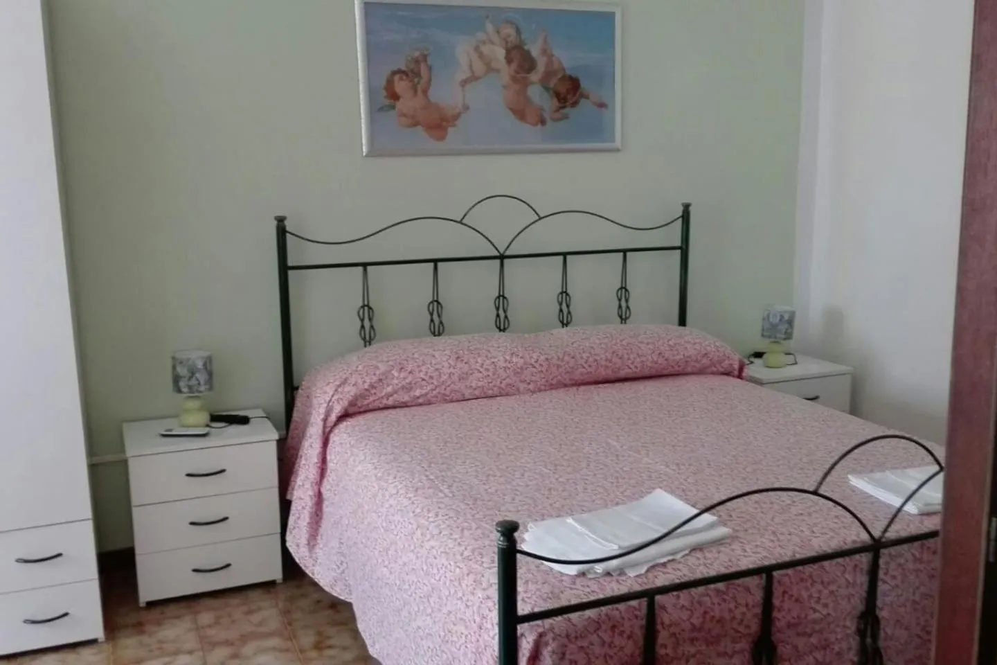 Bed in Le Gardenie b&b