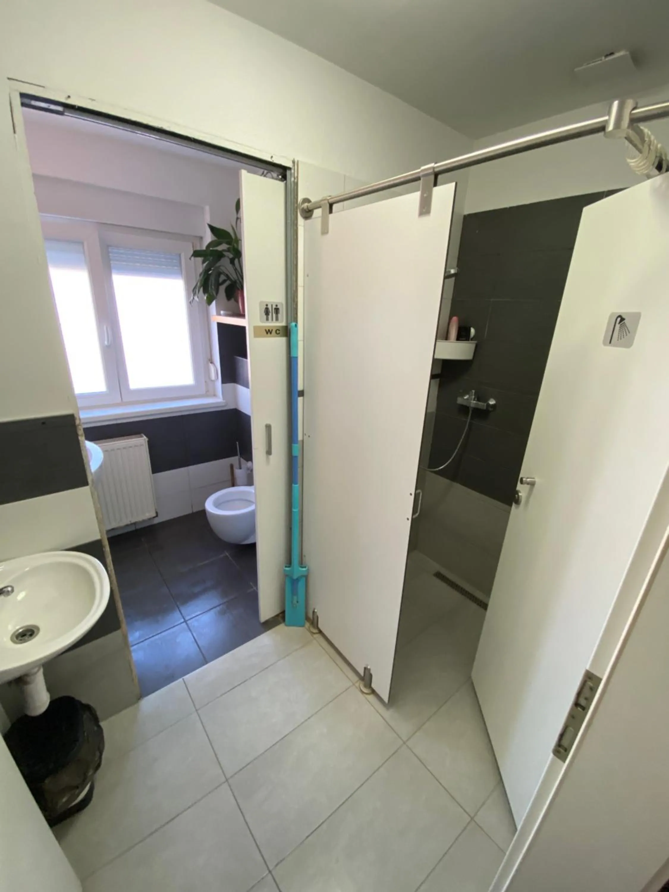 Bathroom in Family Guesthouse GreenSLO