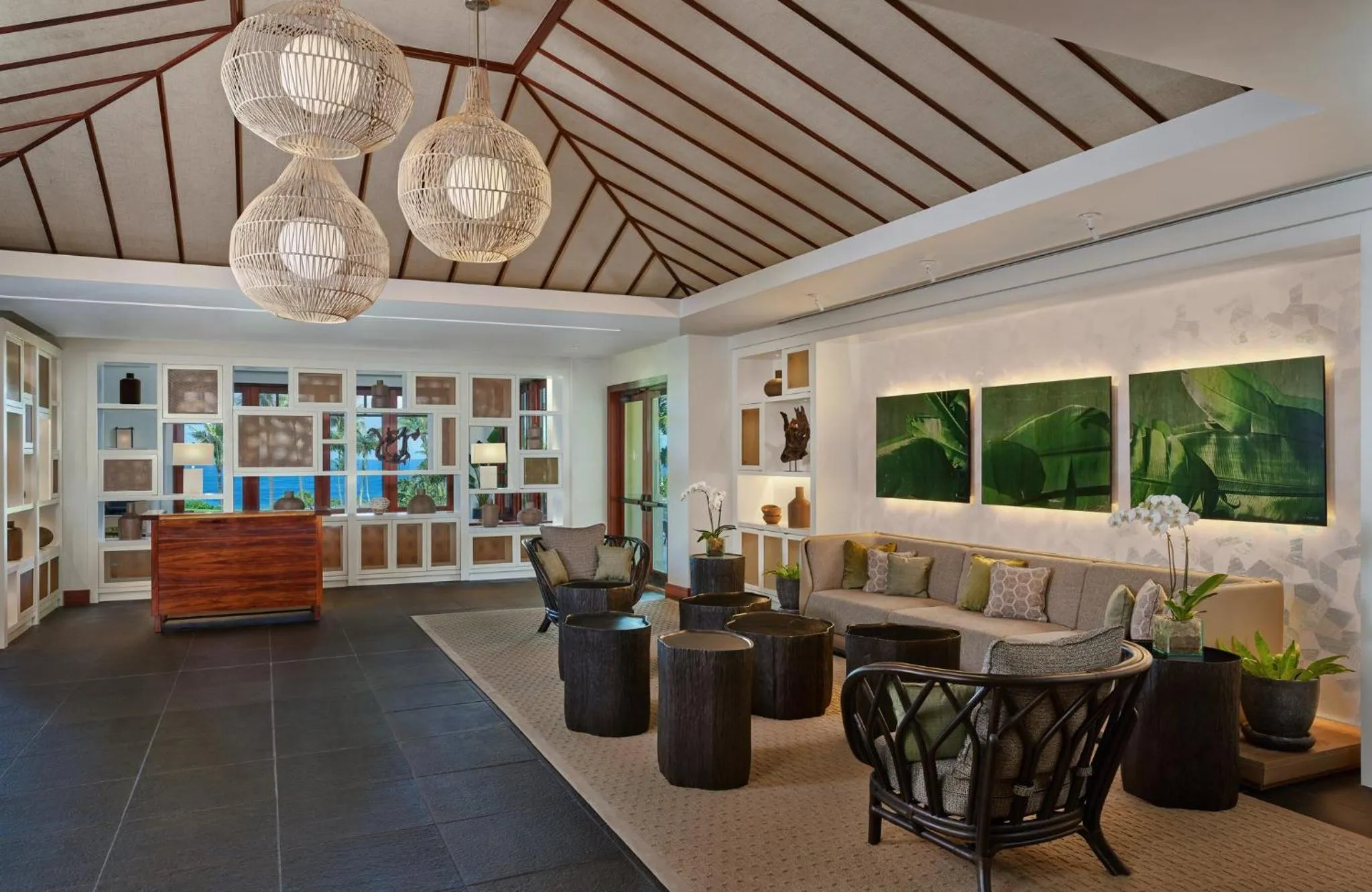 Library in The Ritz-Carlton Maui, Kapalua