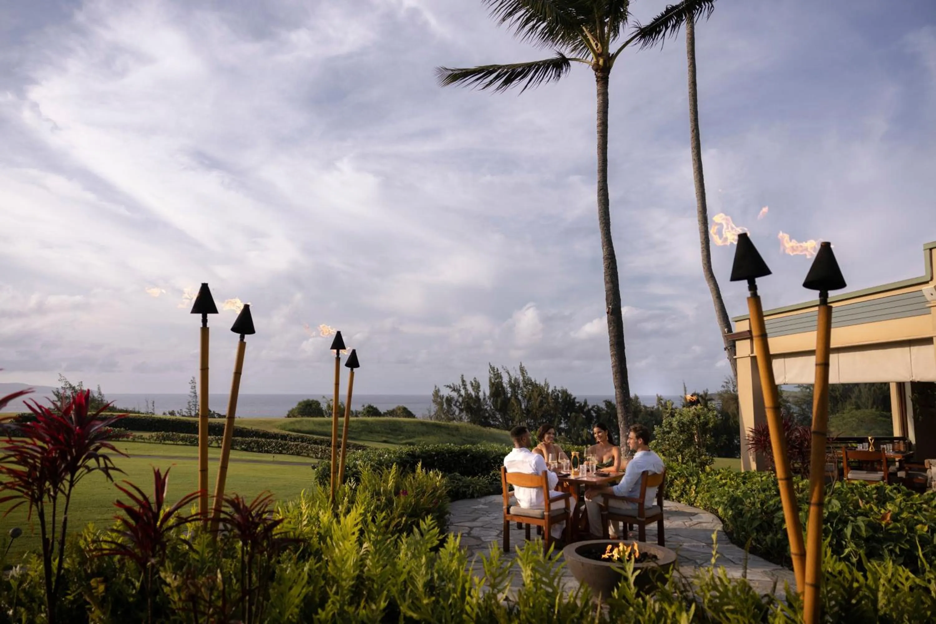 Restaurant/places to eat in The Ritz-Carlton Maui, Kapalua