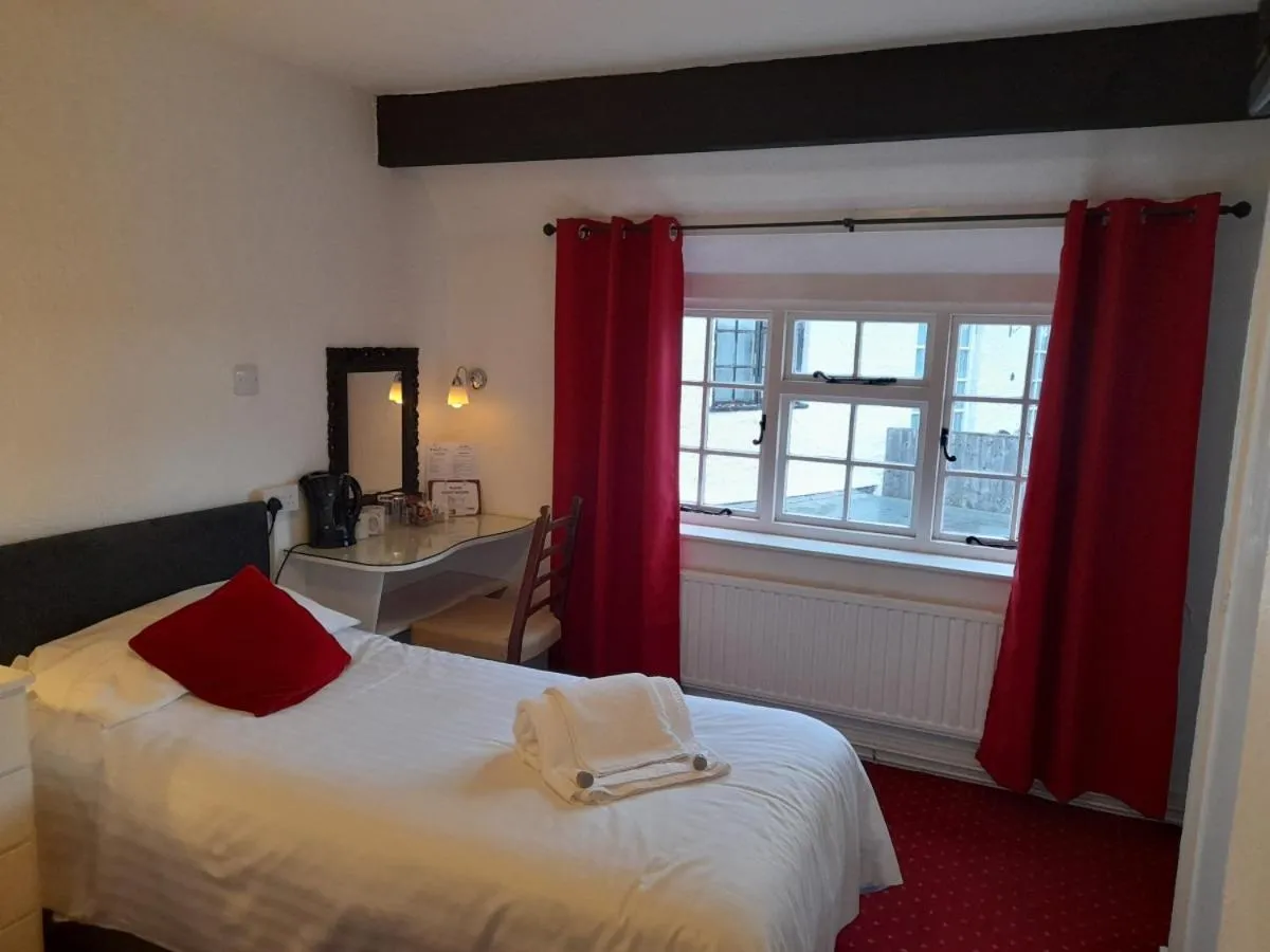 Bed in The Weary Friar Inn