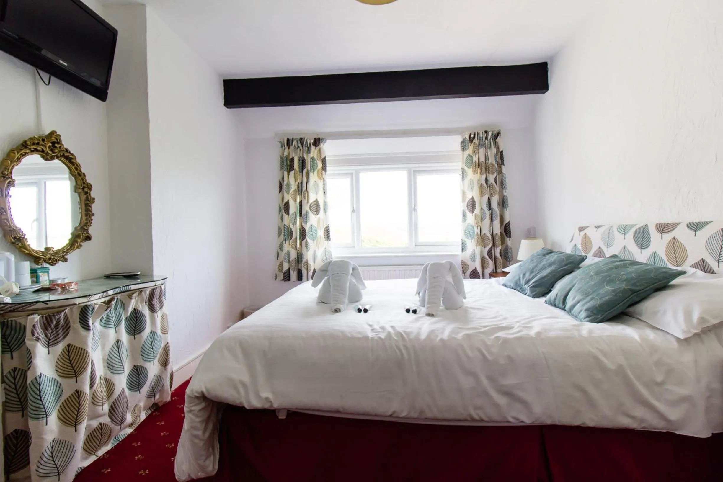 Bed in The Weary Friar Inn