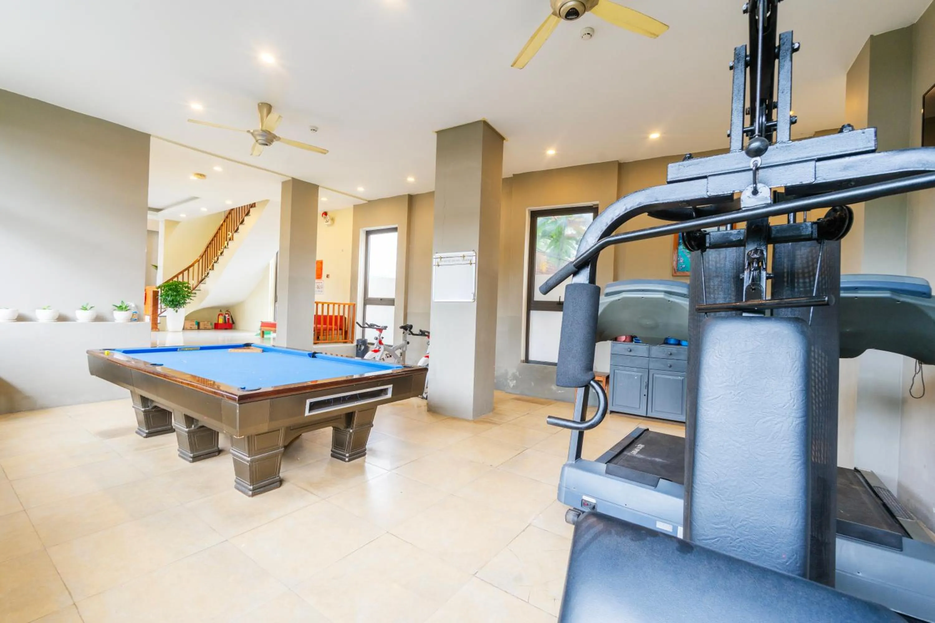 Billiard in Golden Daisy Hotel Phu Quoc