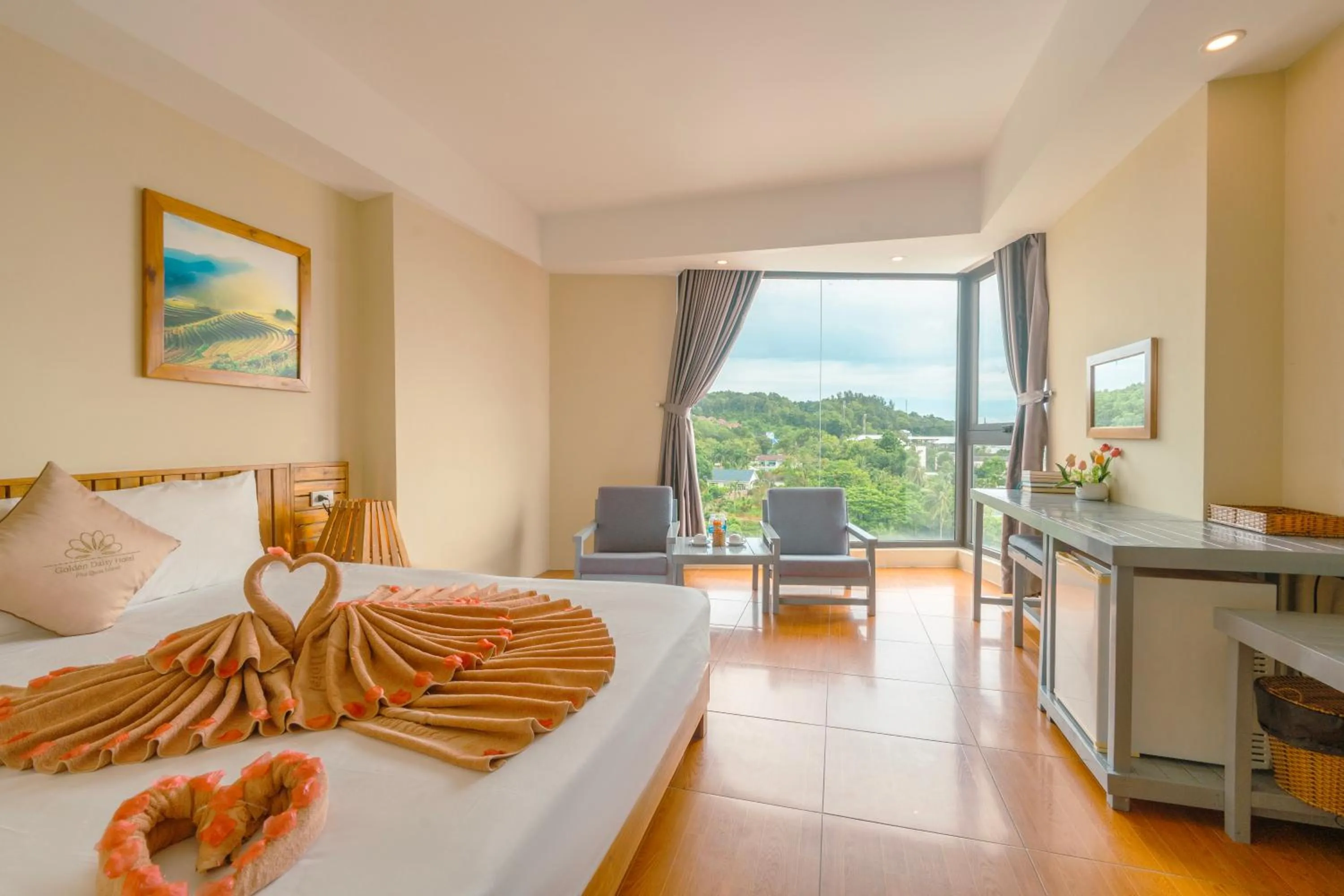 Bedroom, Bed in Golden Daisy Hotel Phu Quoc