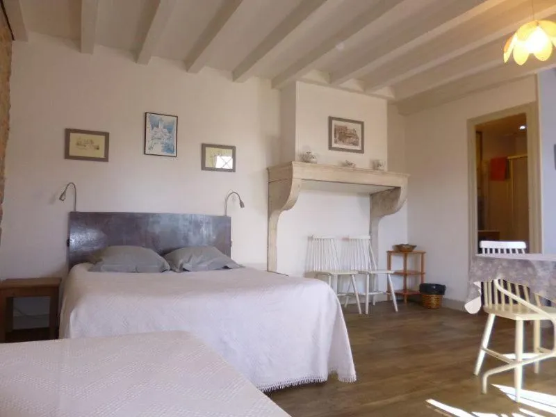 Photo of the whole room in Chez Sylvie et Thierry