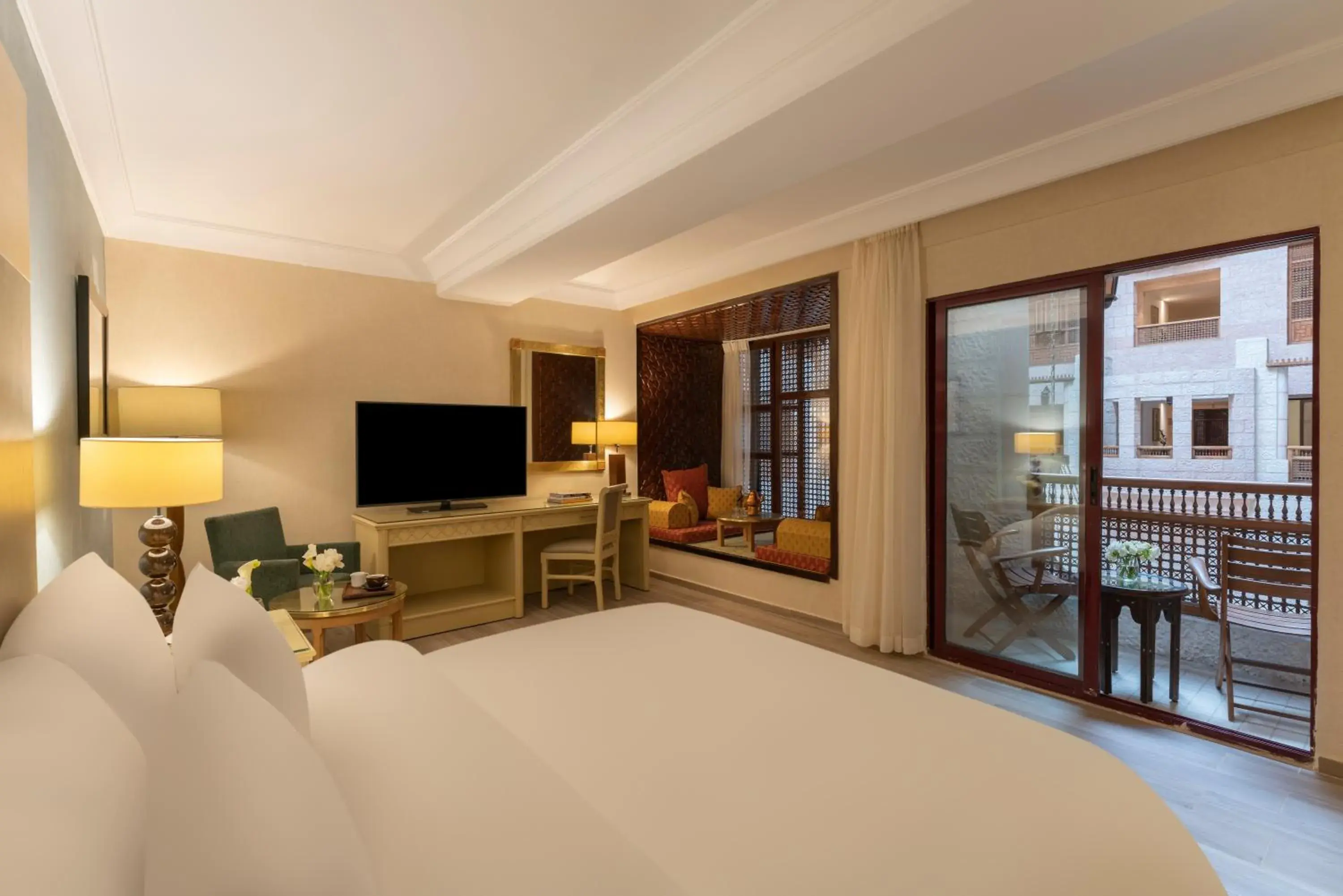 Classic King Room in Mövenpick Resort Petra Classic King Room in Mövenpick Resort Petra