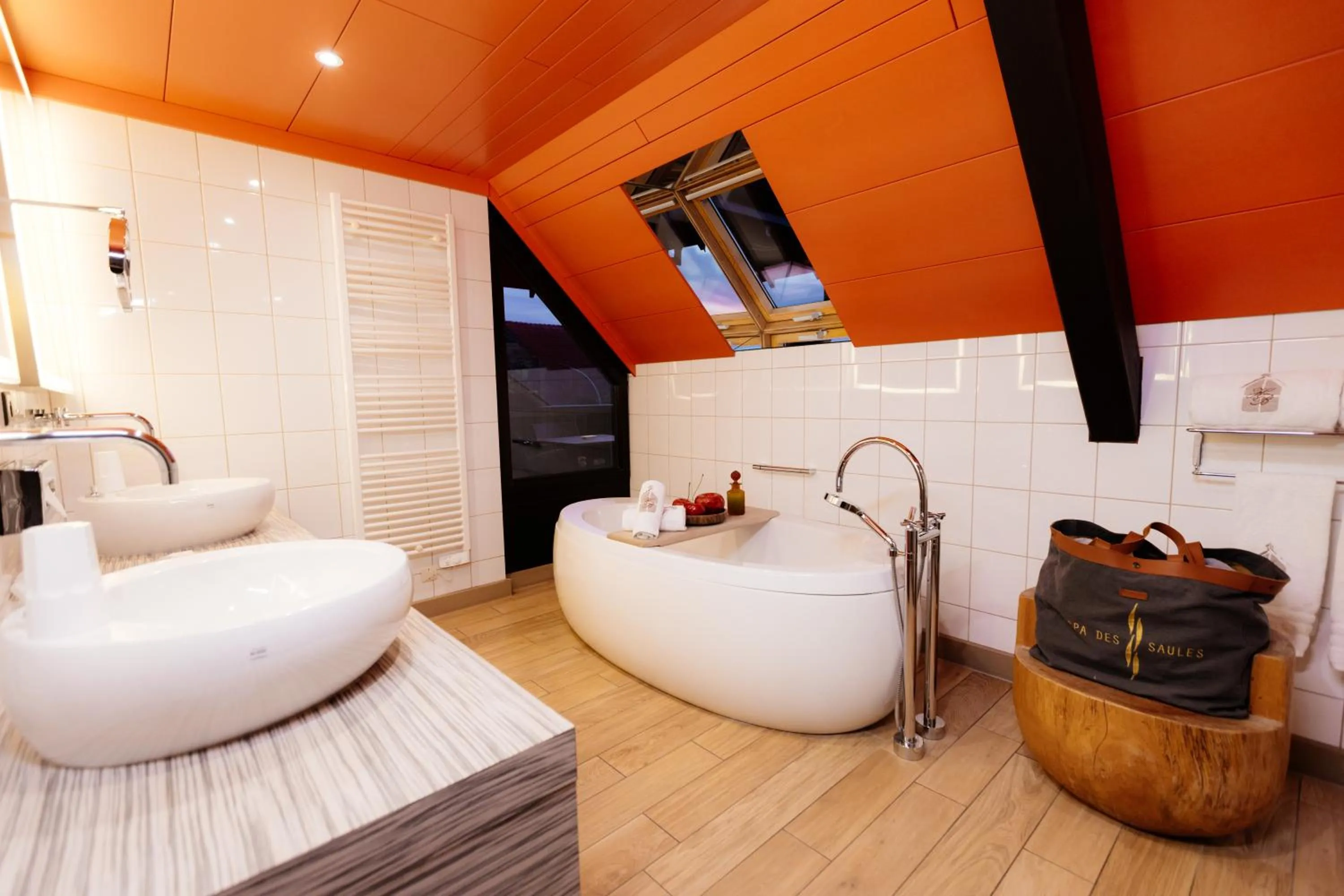 Bathroom in Hotel des Berges, Restaurant Gastronomique & Spa