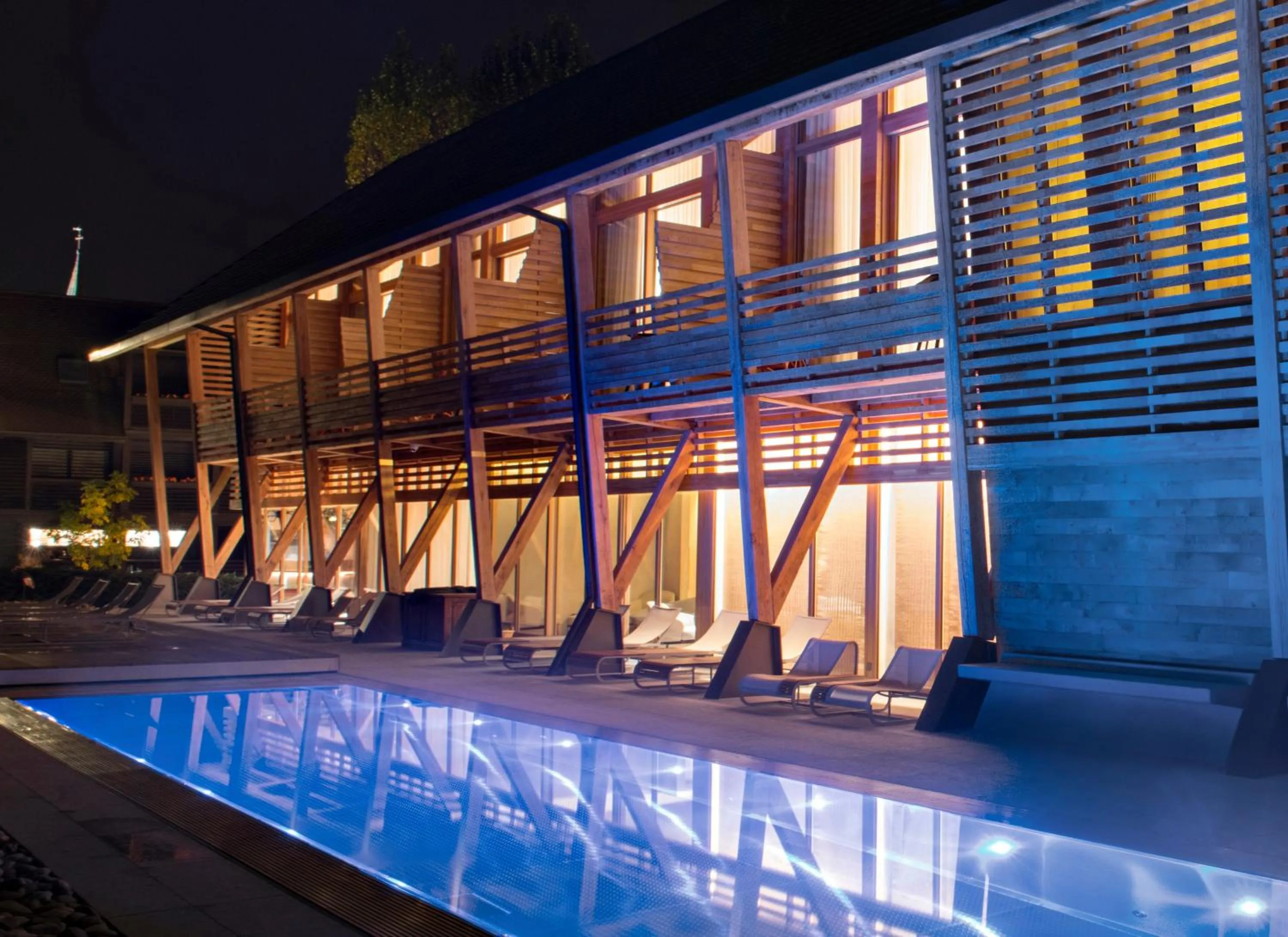 Swimming pool in Hotel des Berges, Restaurant Gastronomique & Spa