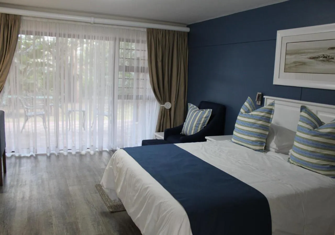 Large Double Room in Blue Lagoon Hotel and Conference Centre