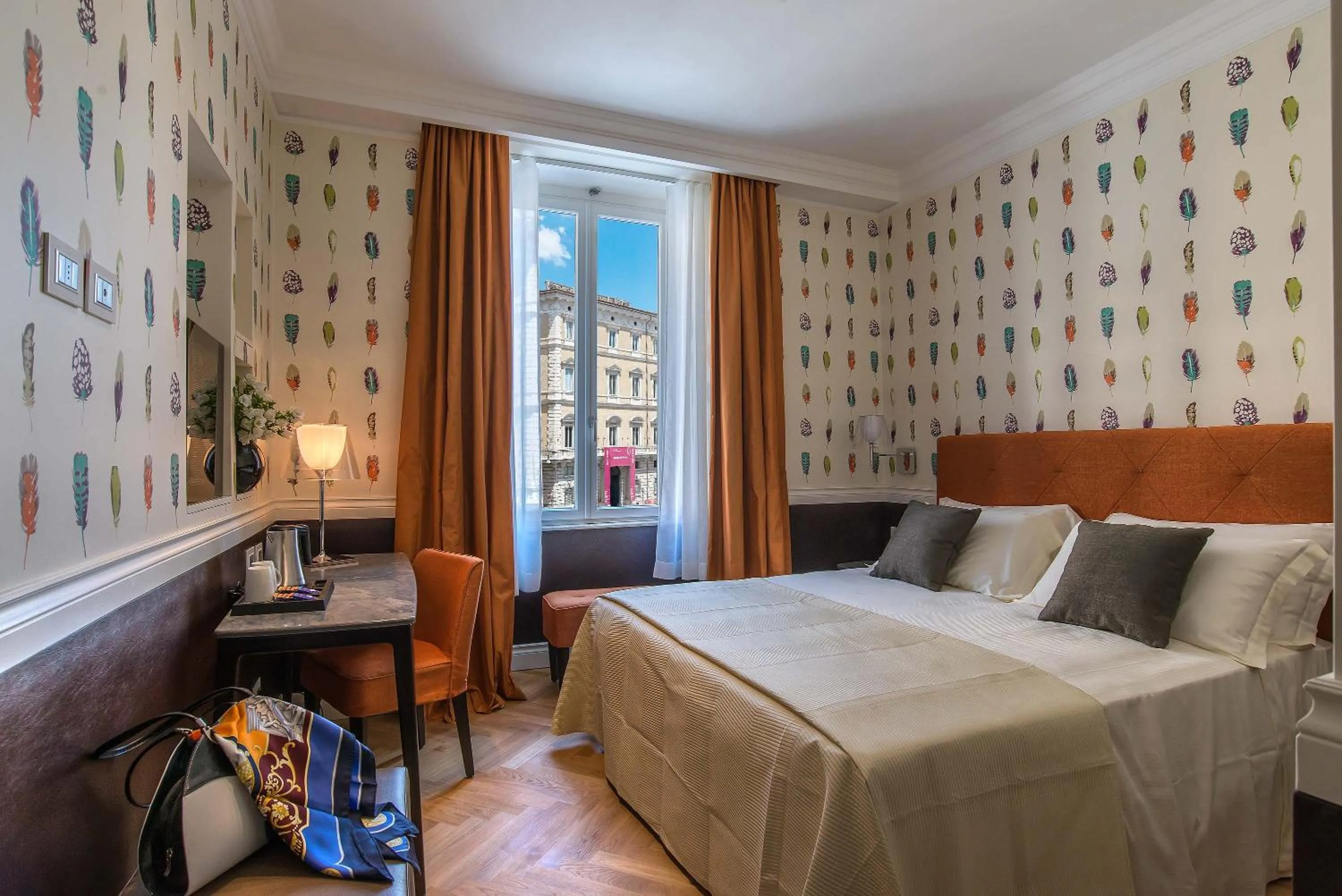 Bedroom, Bed in Hotel Damaso