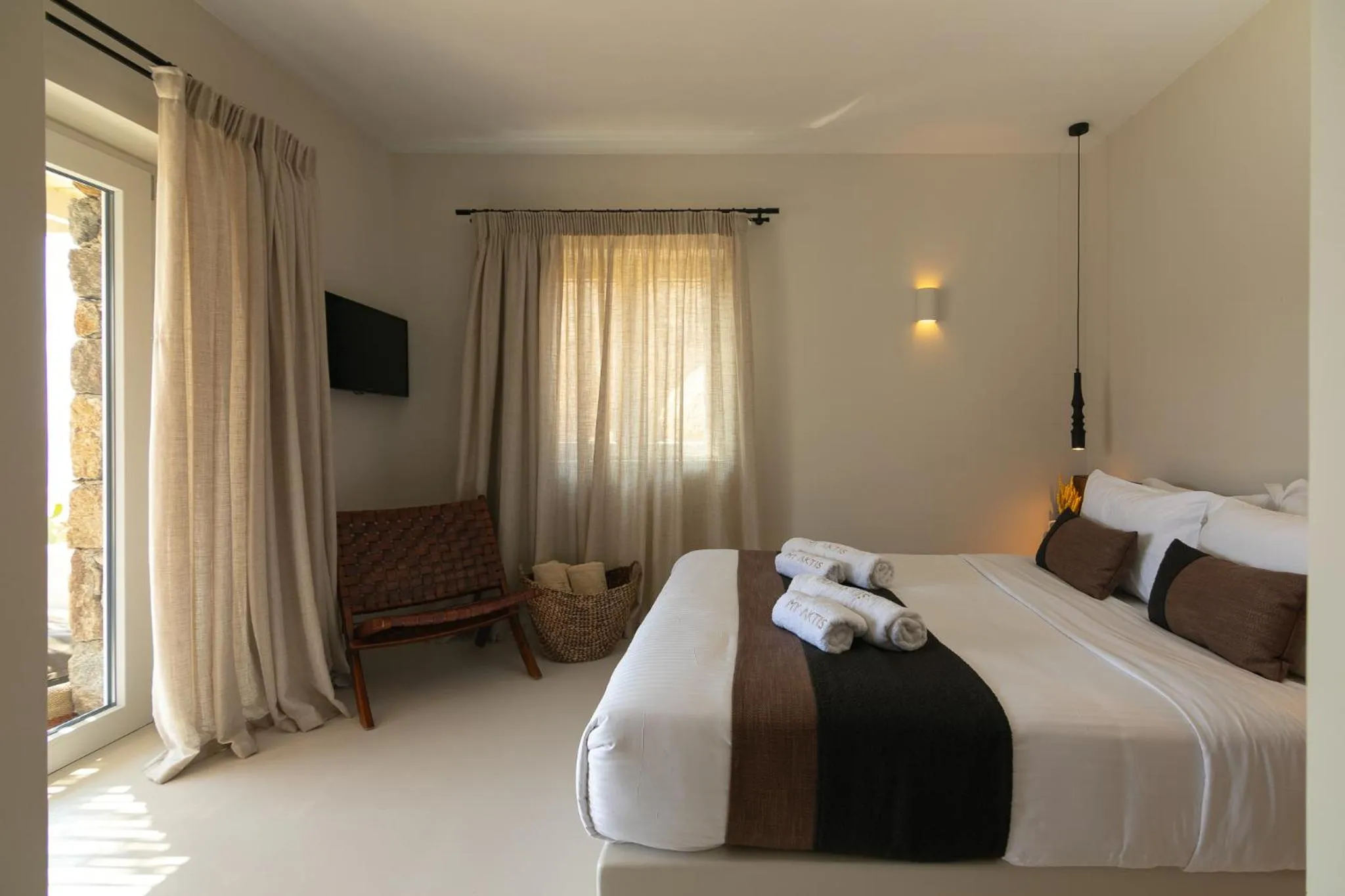 Bedroom, Bed in Nimbus My Aktis