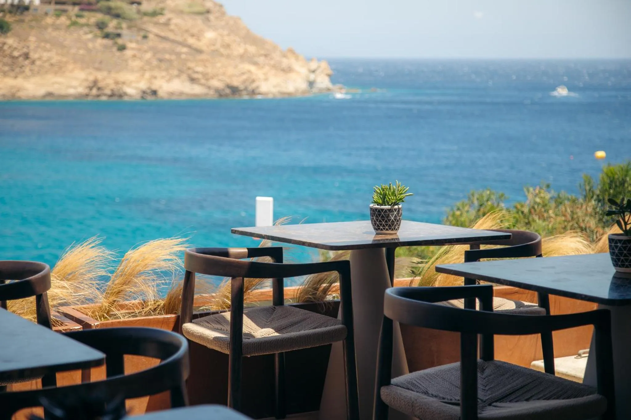 Restaurant/places to eat in Nimbus My Aktis