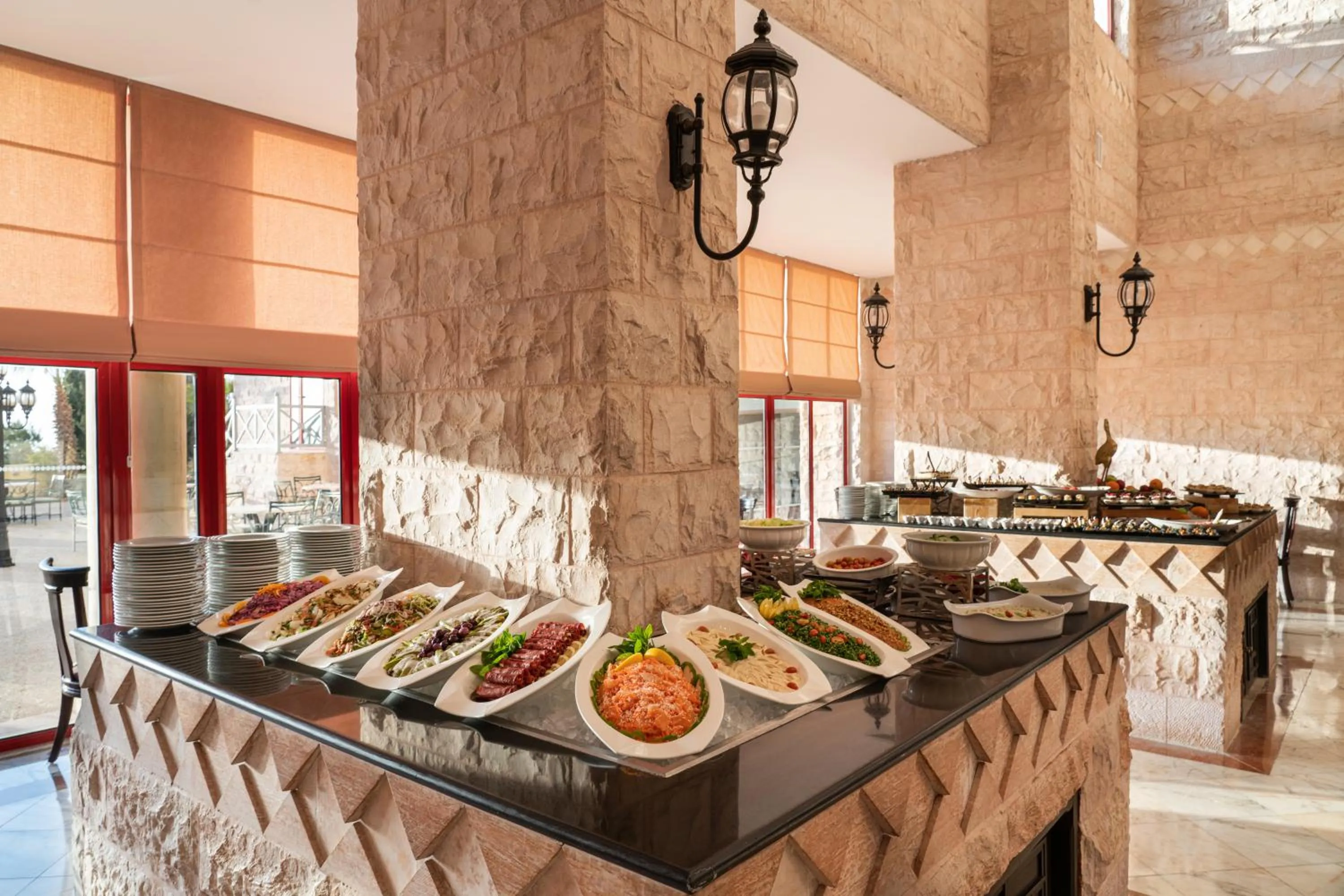Buffet breakfast in Grand Mercure Petra