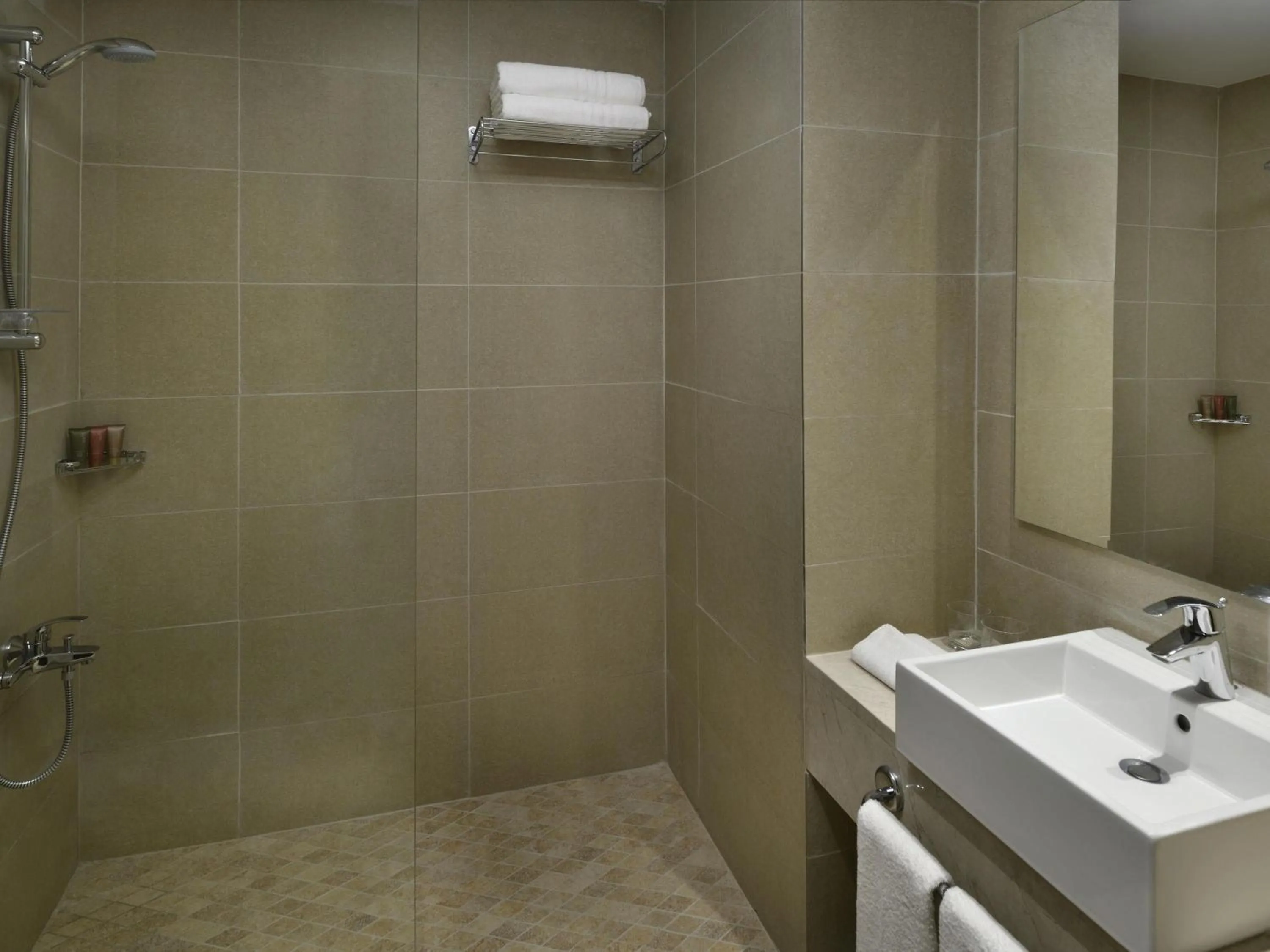 Bedroom in Grand Mercure Petra