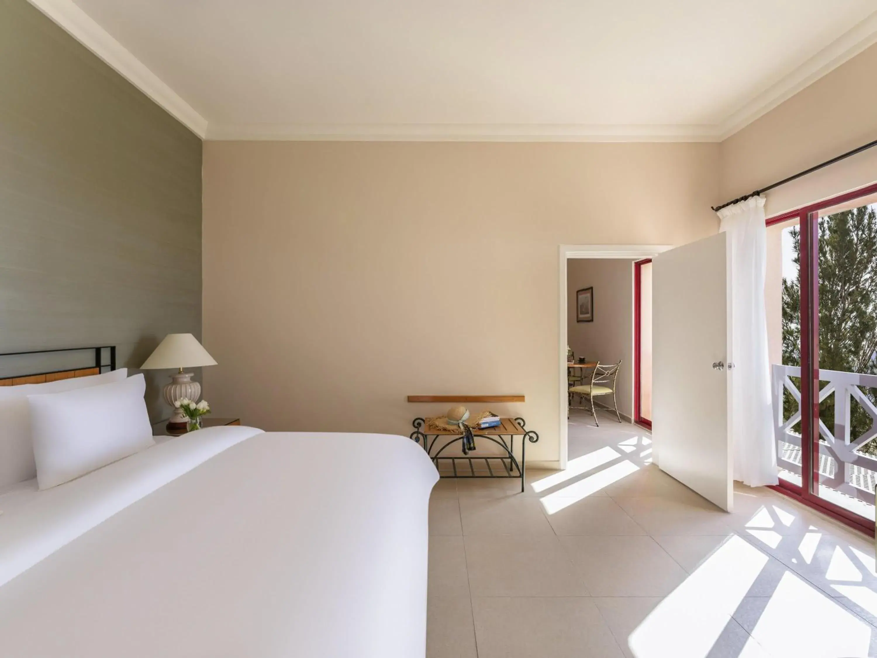 Deluxe King Suite in Grand Mercure Petra Deluxe King Suite in Grand Mercure Petra