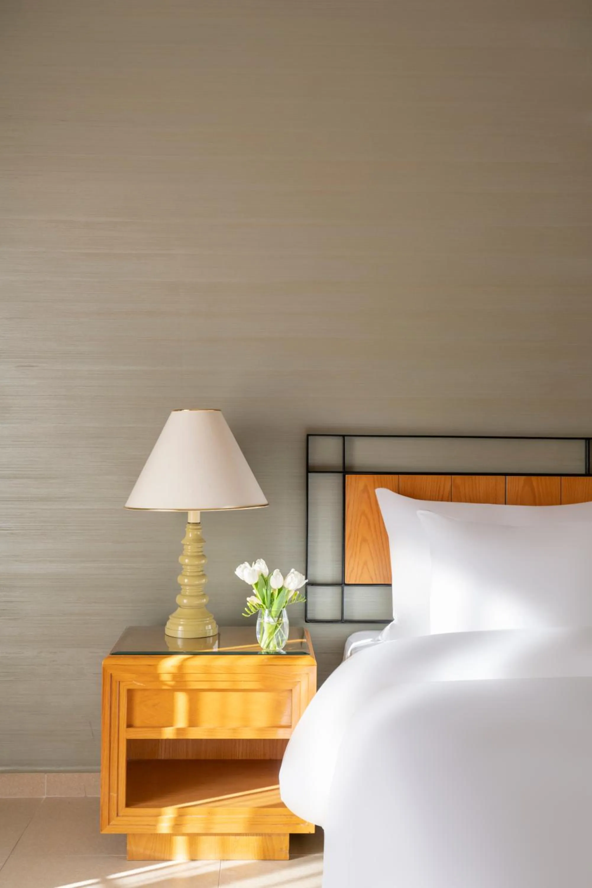 Bedroom, Bed in Grand Mercure Petra