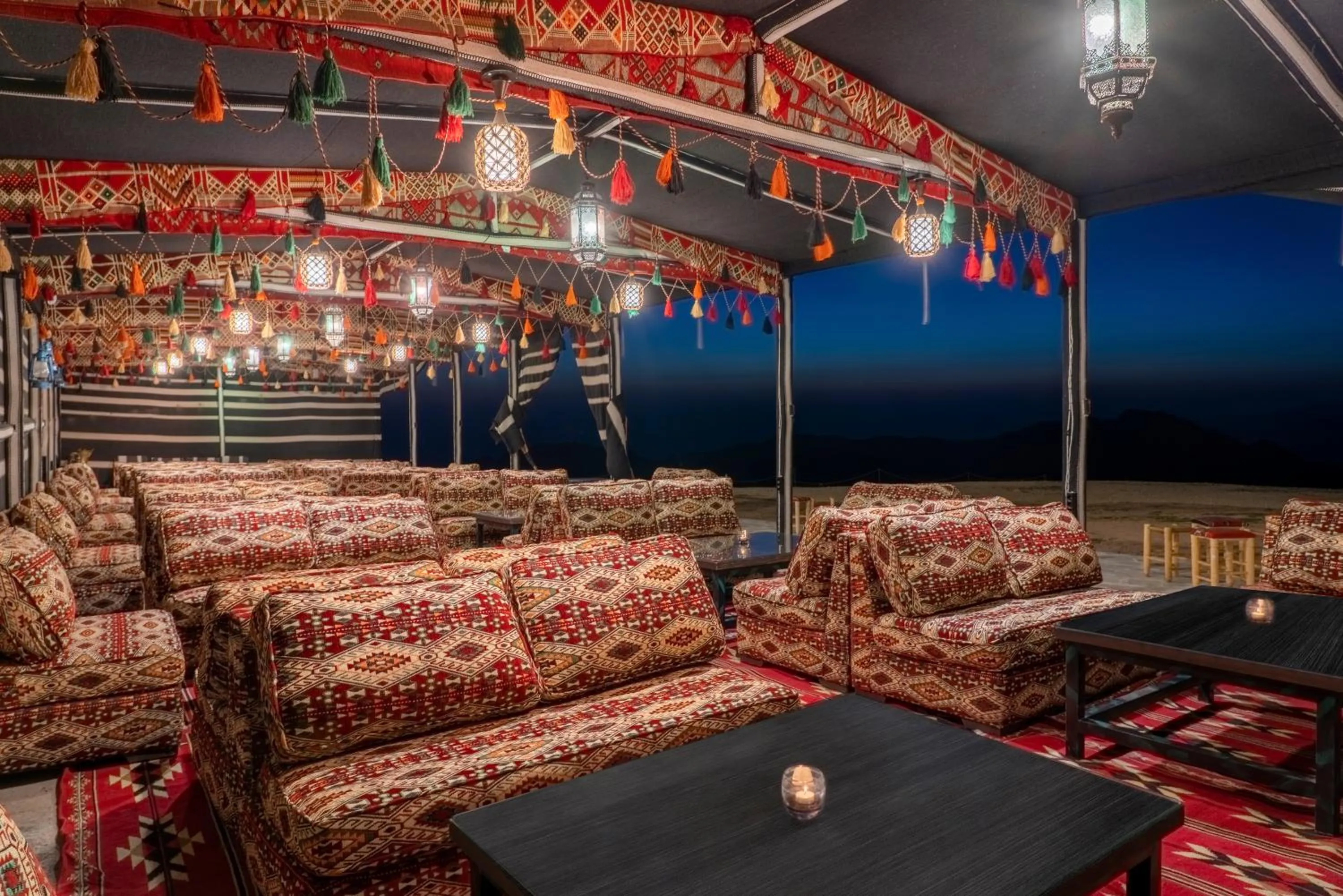 Restaurant/places to eat in Grand Mercure Petra