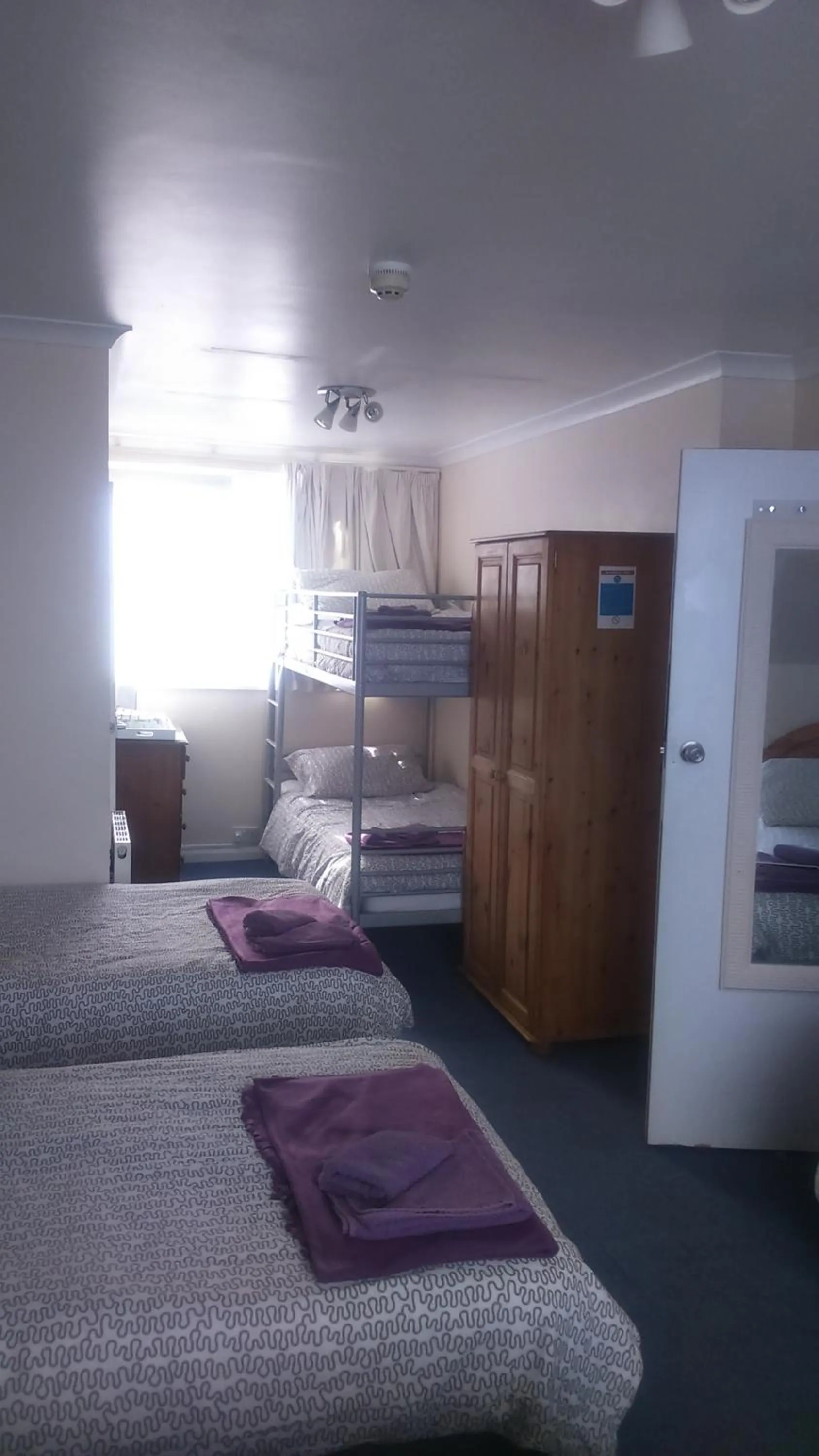 Other, Bed in Smugglers Rest