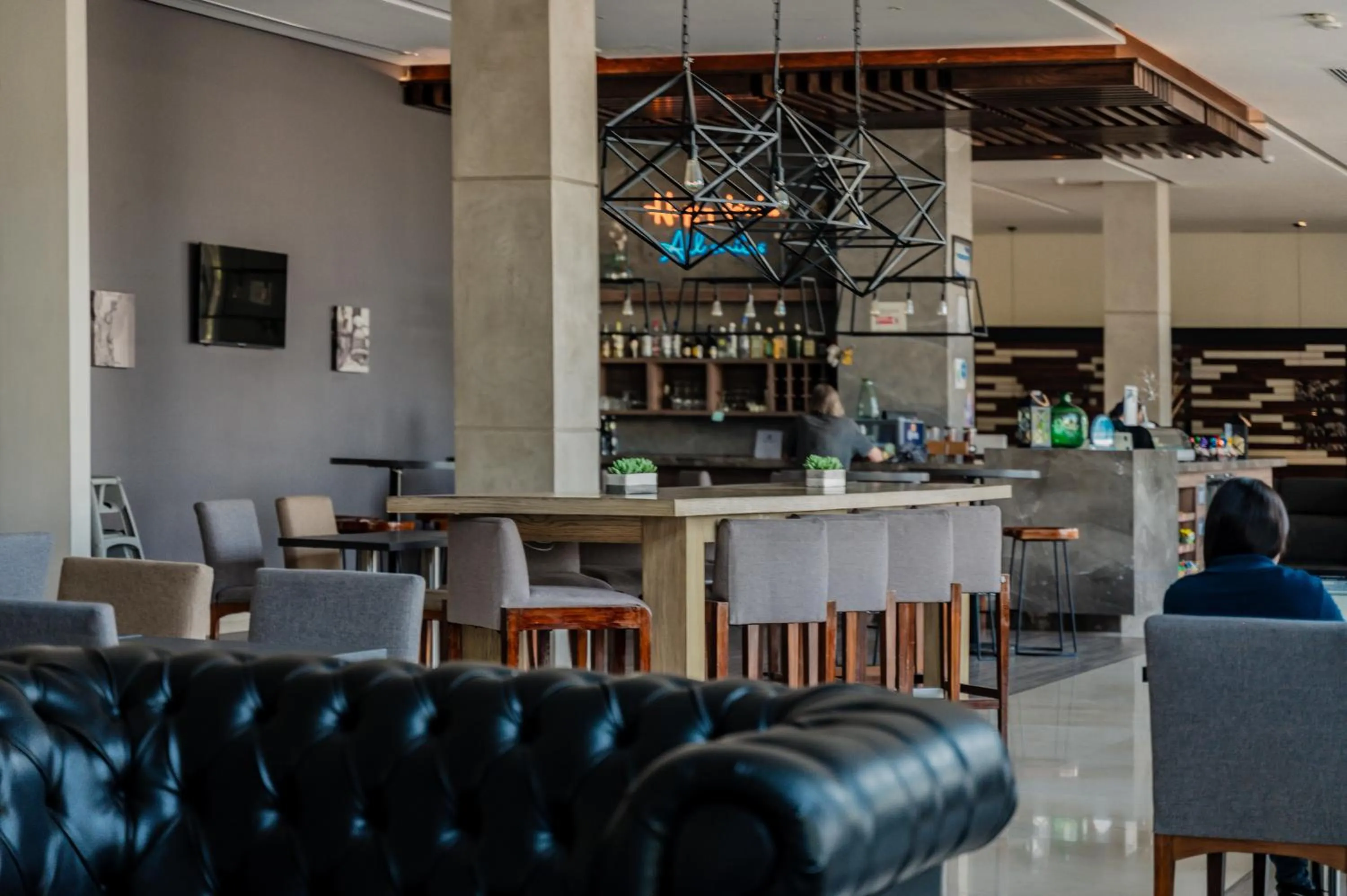 Lounge or bar in Hampton Inn By Hilton Celaya