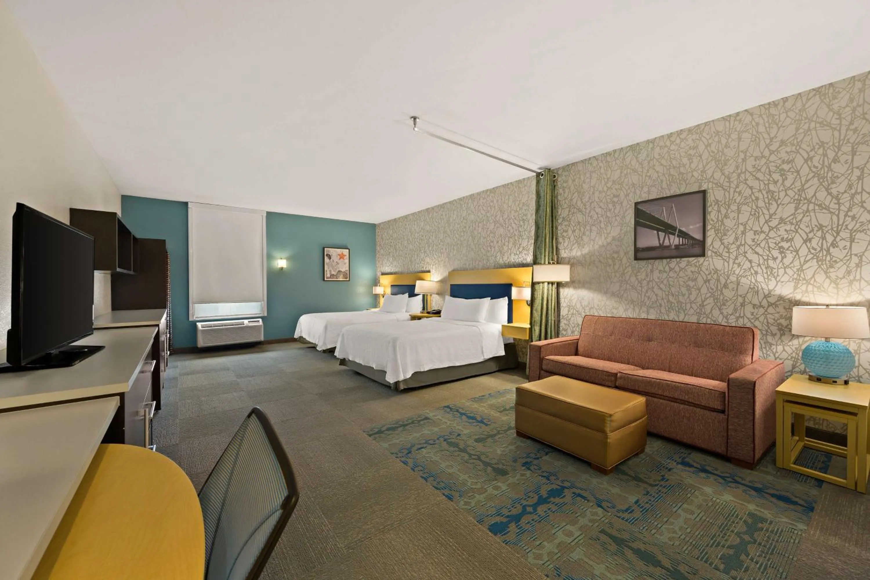 Bed in Home2 Suites By Hilton Baytown