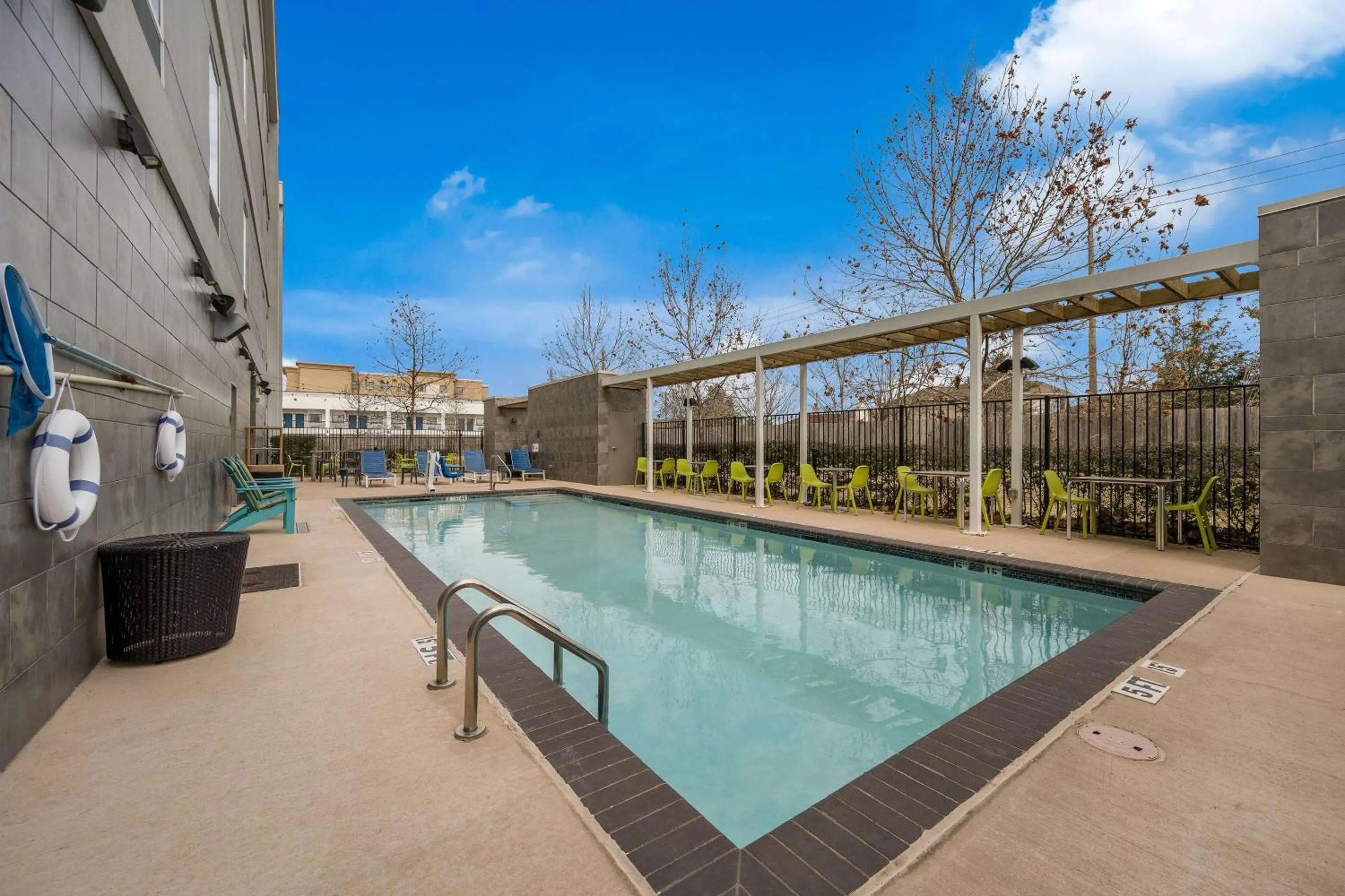 Pool view in Home2 Suites By Hilton Baytown