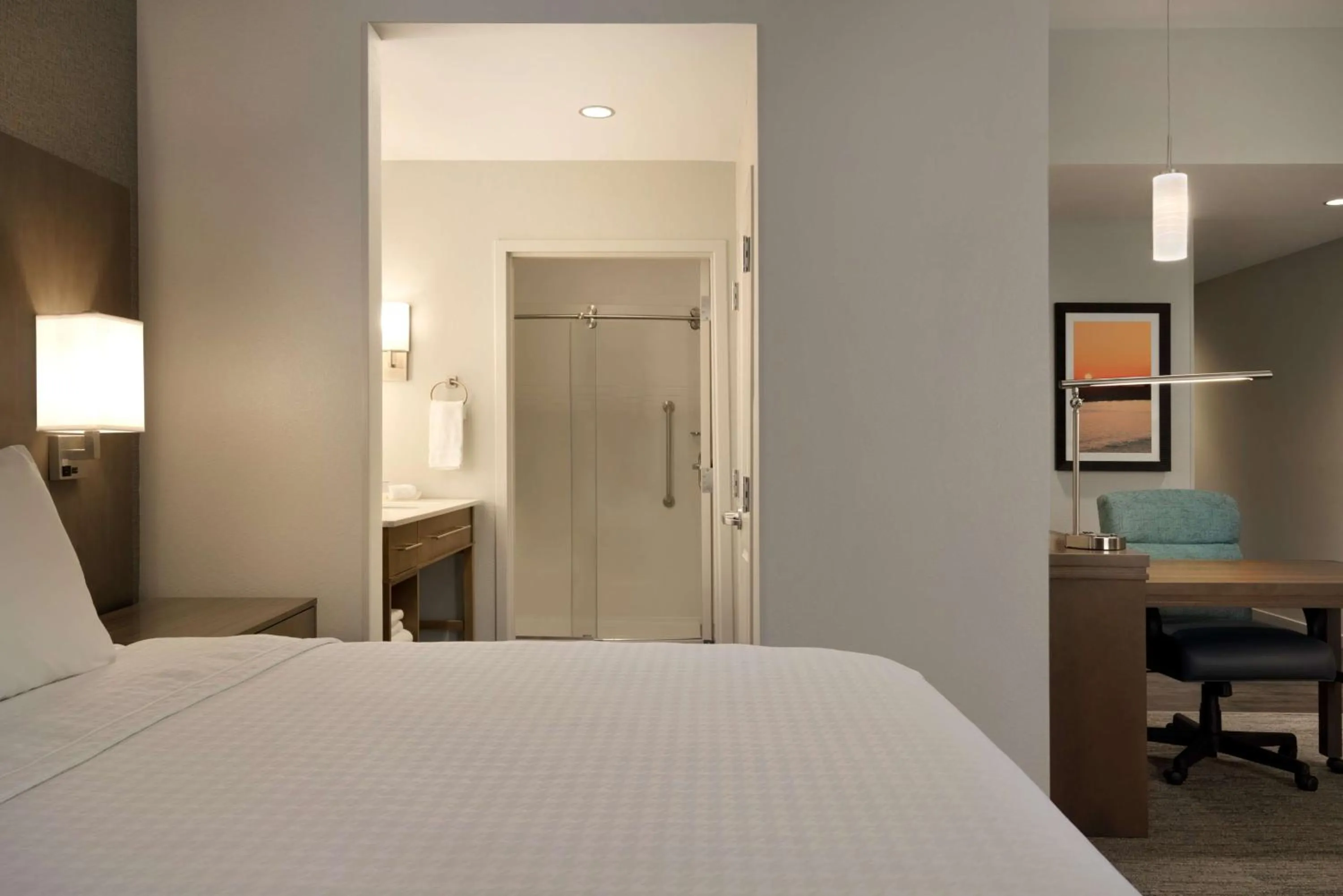 Bedroom, Bed in Homewood Suites By Hilton Memphis - Southaven
