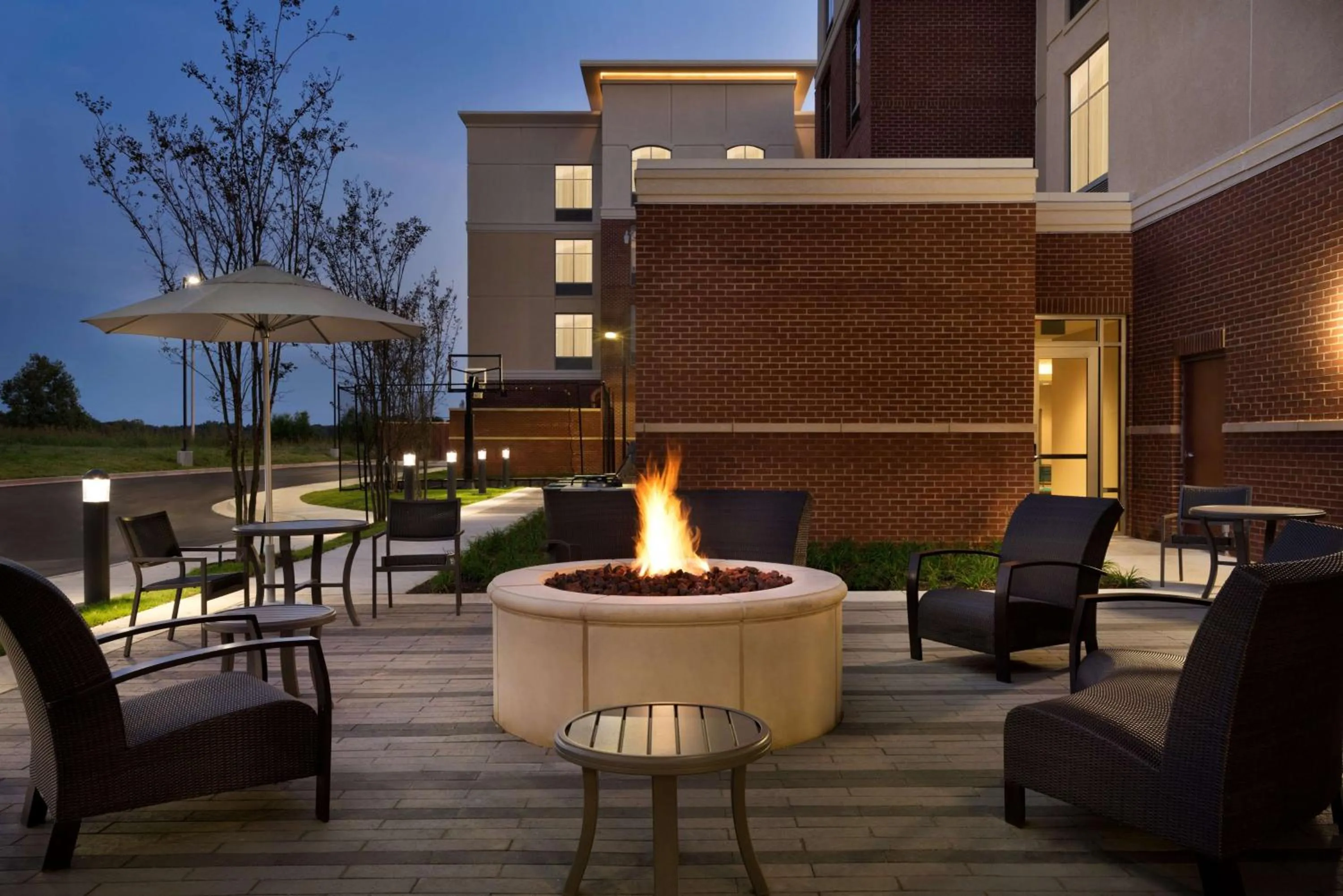 Inner courtyard view in Homewood Suites By Hilton Memphis - Southaven