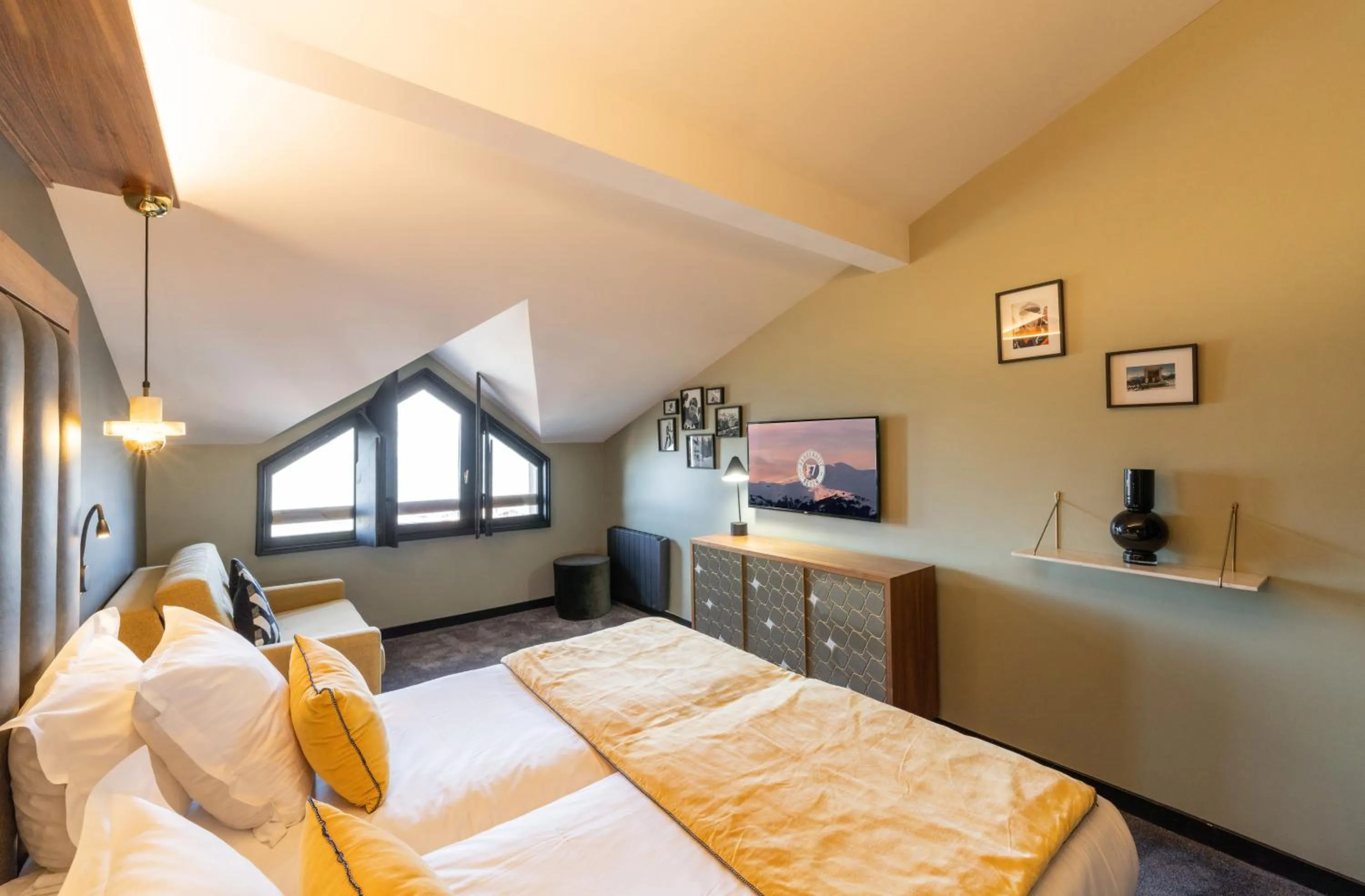 Bed in Fahrenheit Seven Courchevel