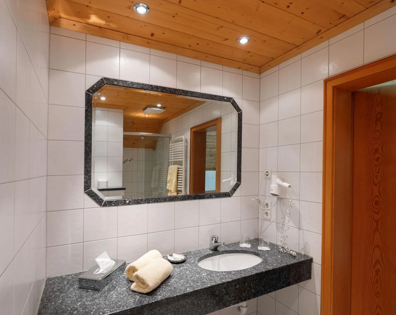 Bathroom in Landgasthof Paradies