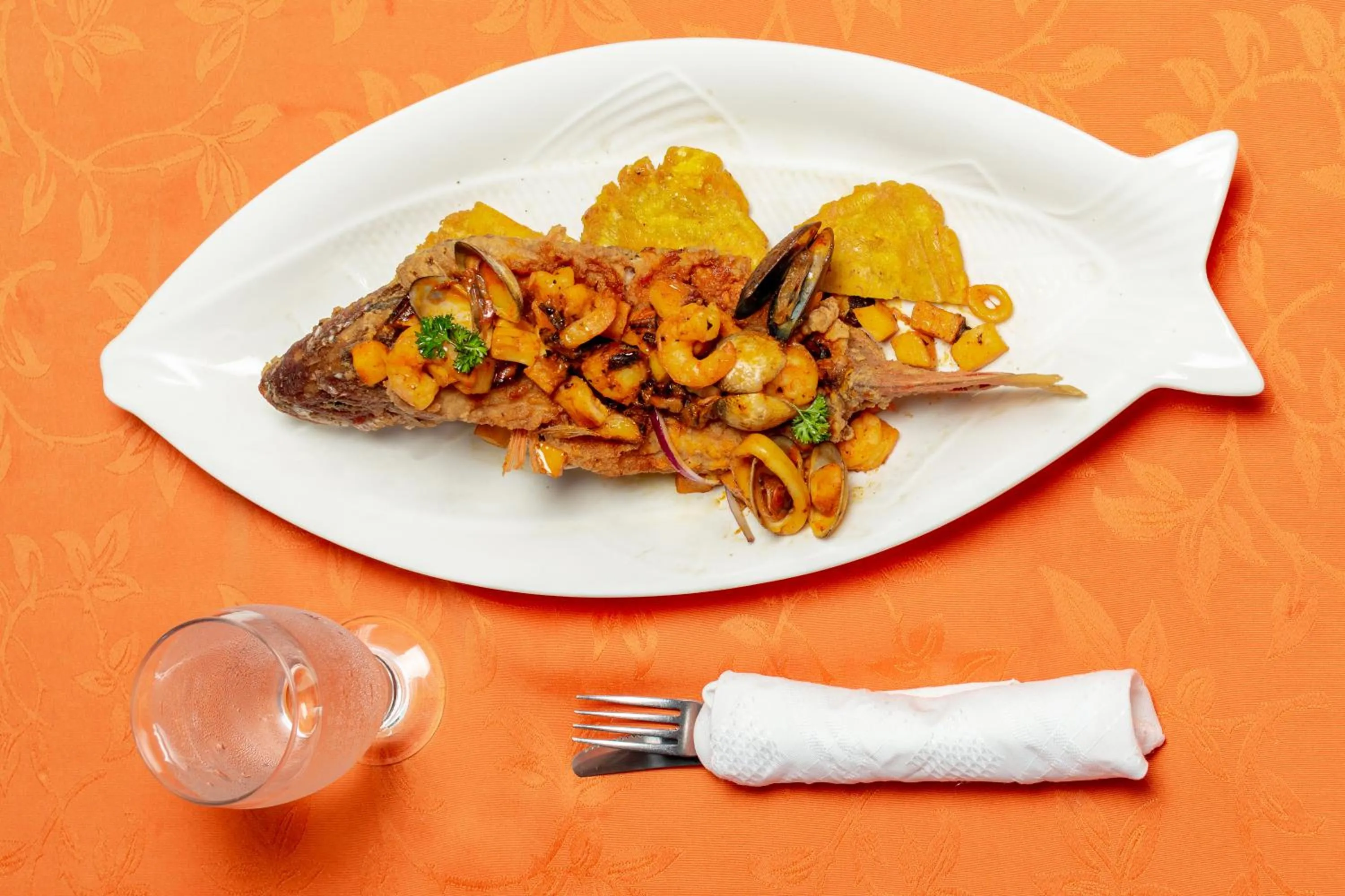 Restaurant/places to eat in Hotel Pacuare