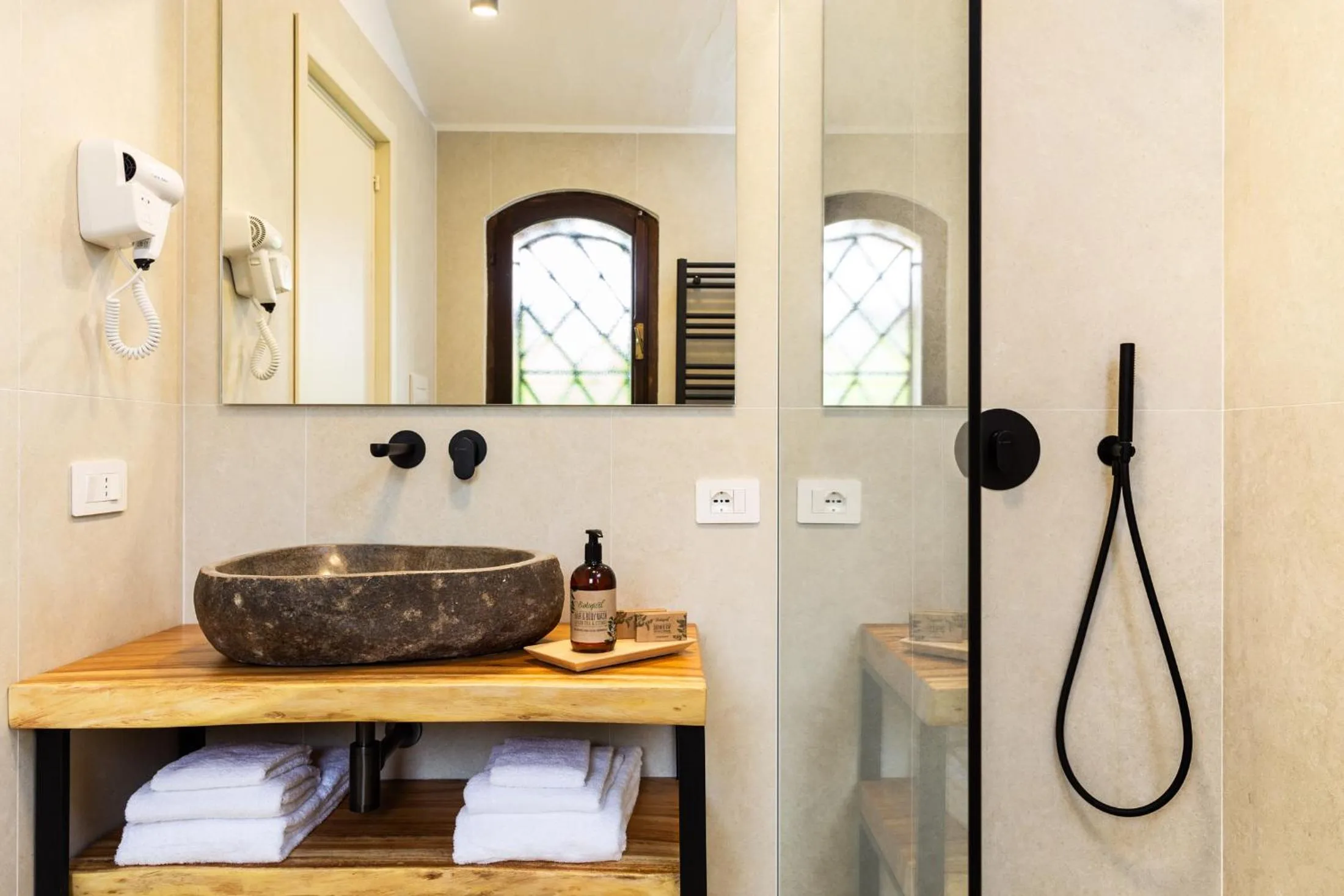 La Jacia Hotel & Resort