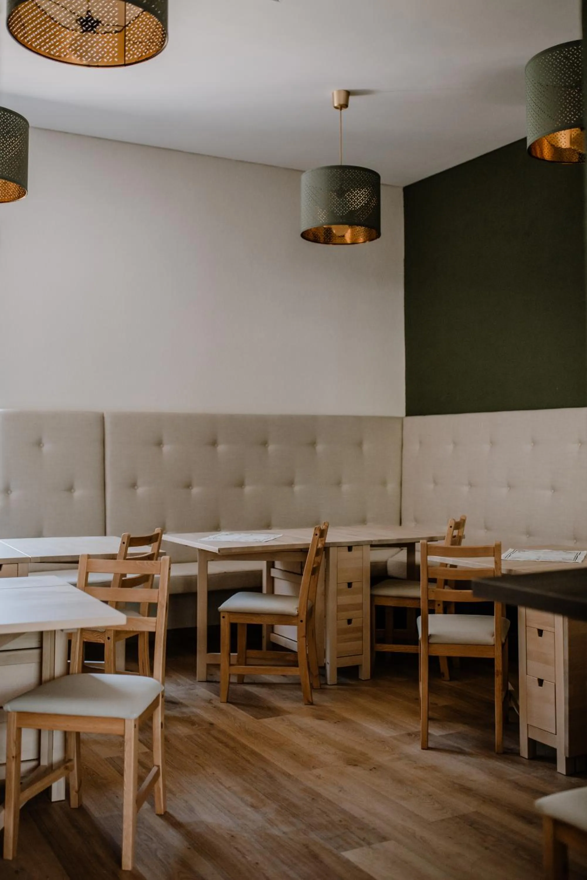 Restaurant/places to eat in Vila Koman Jezersko