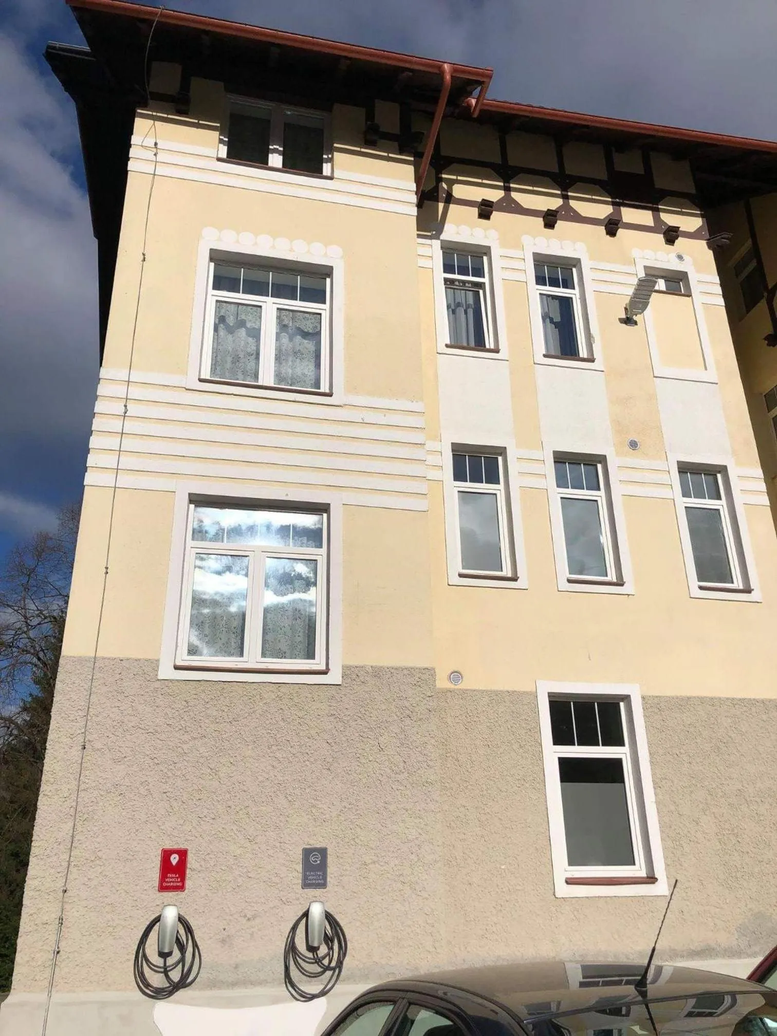 Property building in Villa Grohmann