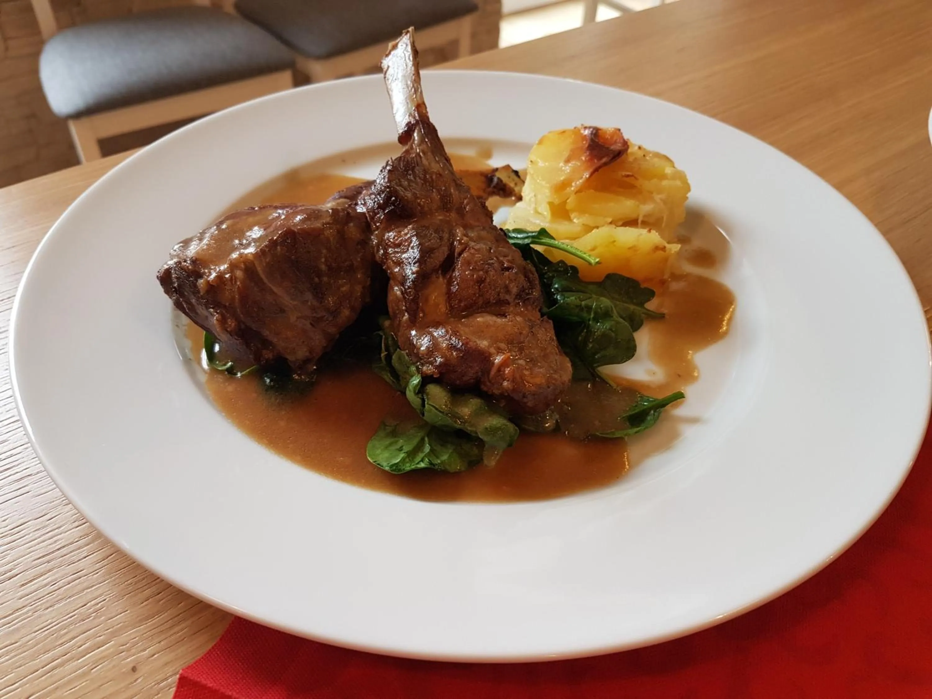 Restaurant/places to eat in Villa Grohmann